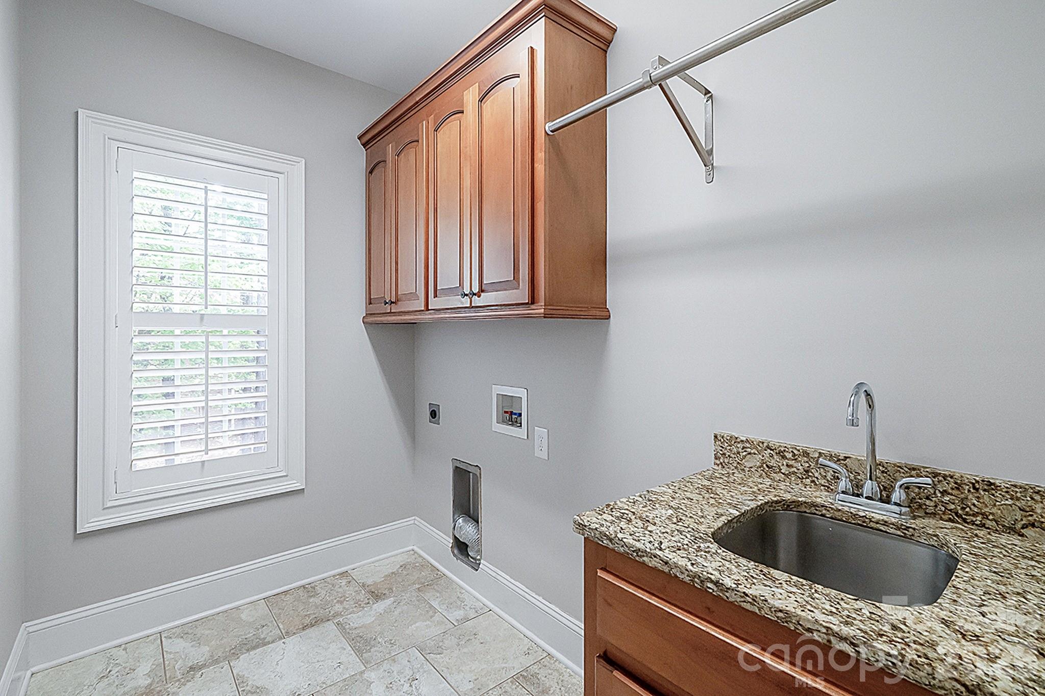 137 Northington Woods Drive Property Photo 41