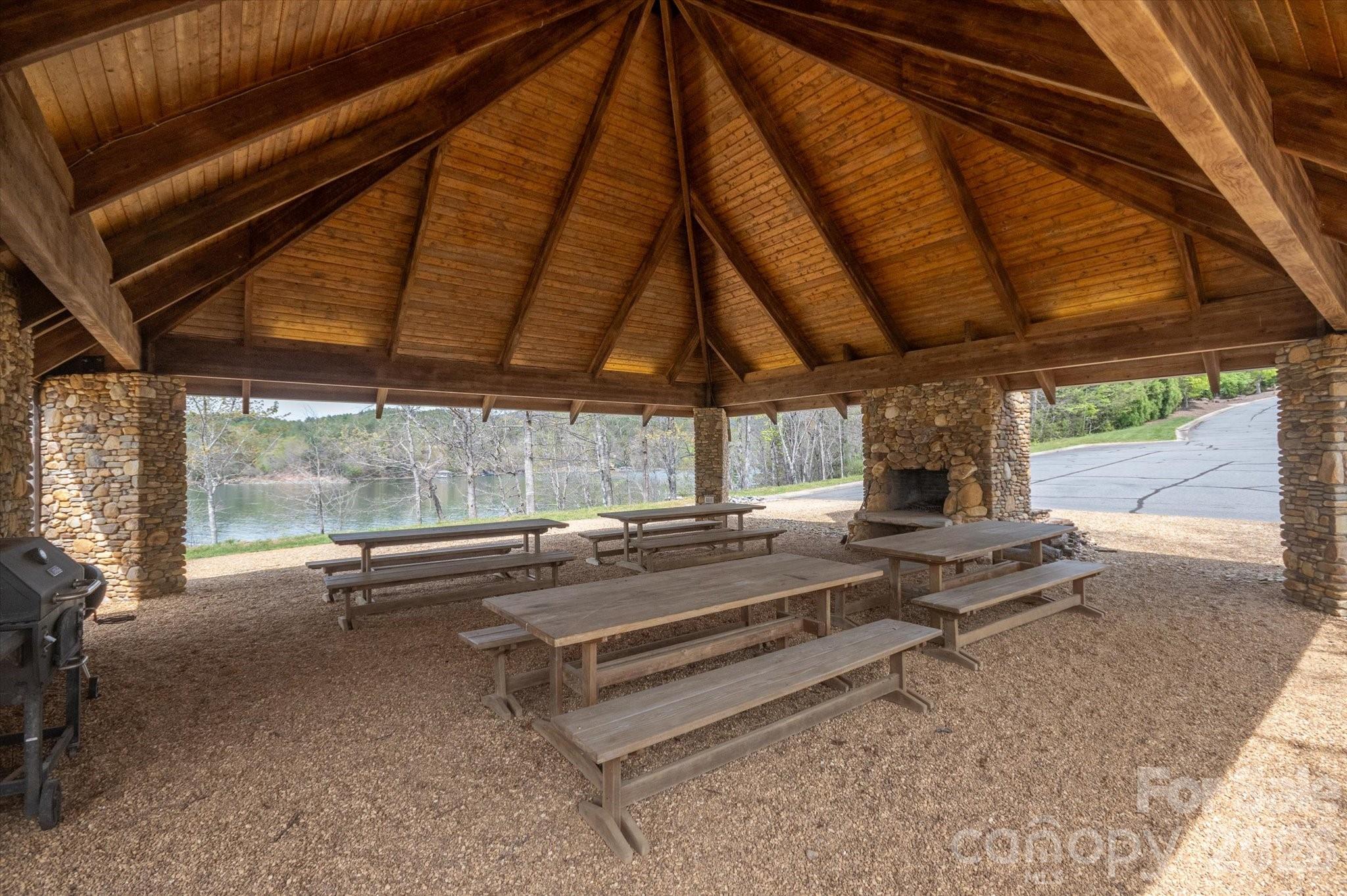103 Big Tree Way Property Photo 10