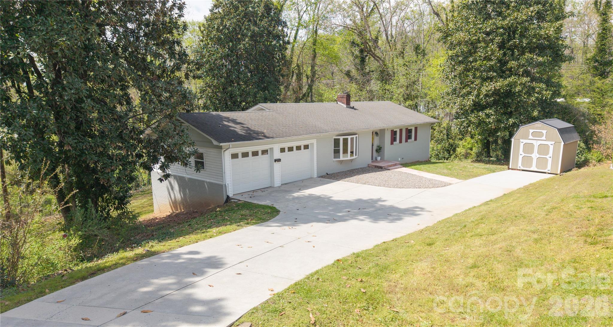 414 Patton Street Property Photo 2
