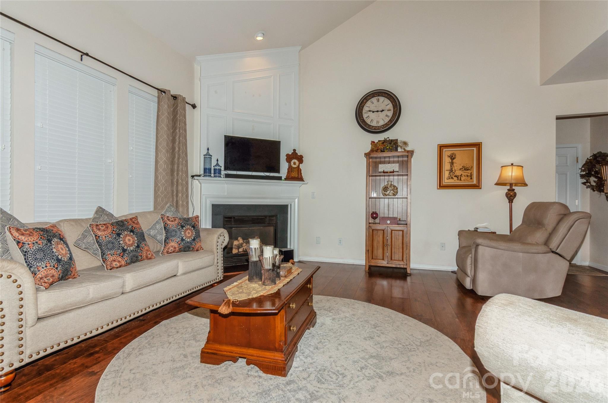 18302 Victoria Bay Drive Property Photo 15