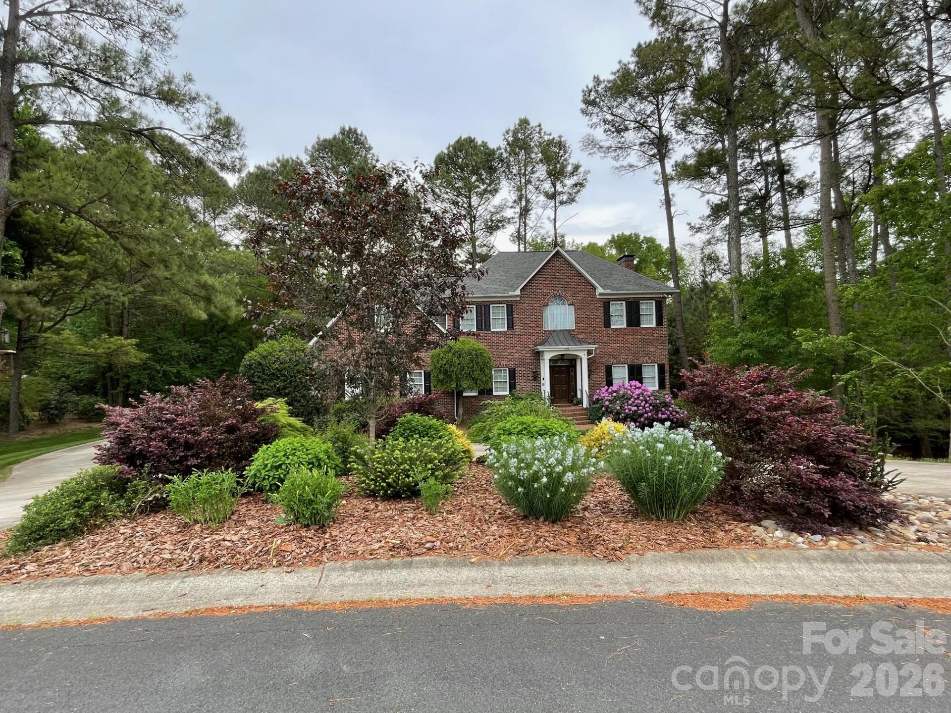 1200 Heritage Drive Property Photo 3