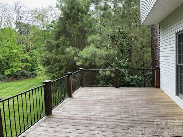 1200 Heritage Drive Property Photo 7