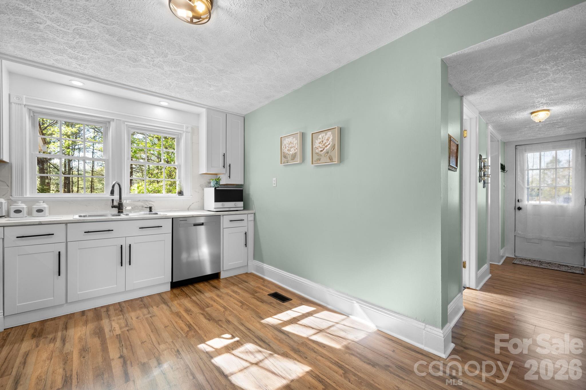 304 Garrou Avenue Property Photo 10