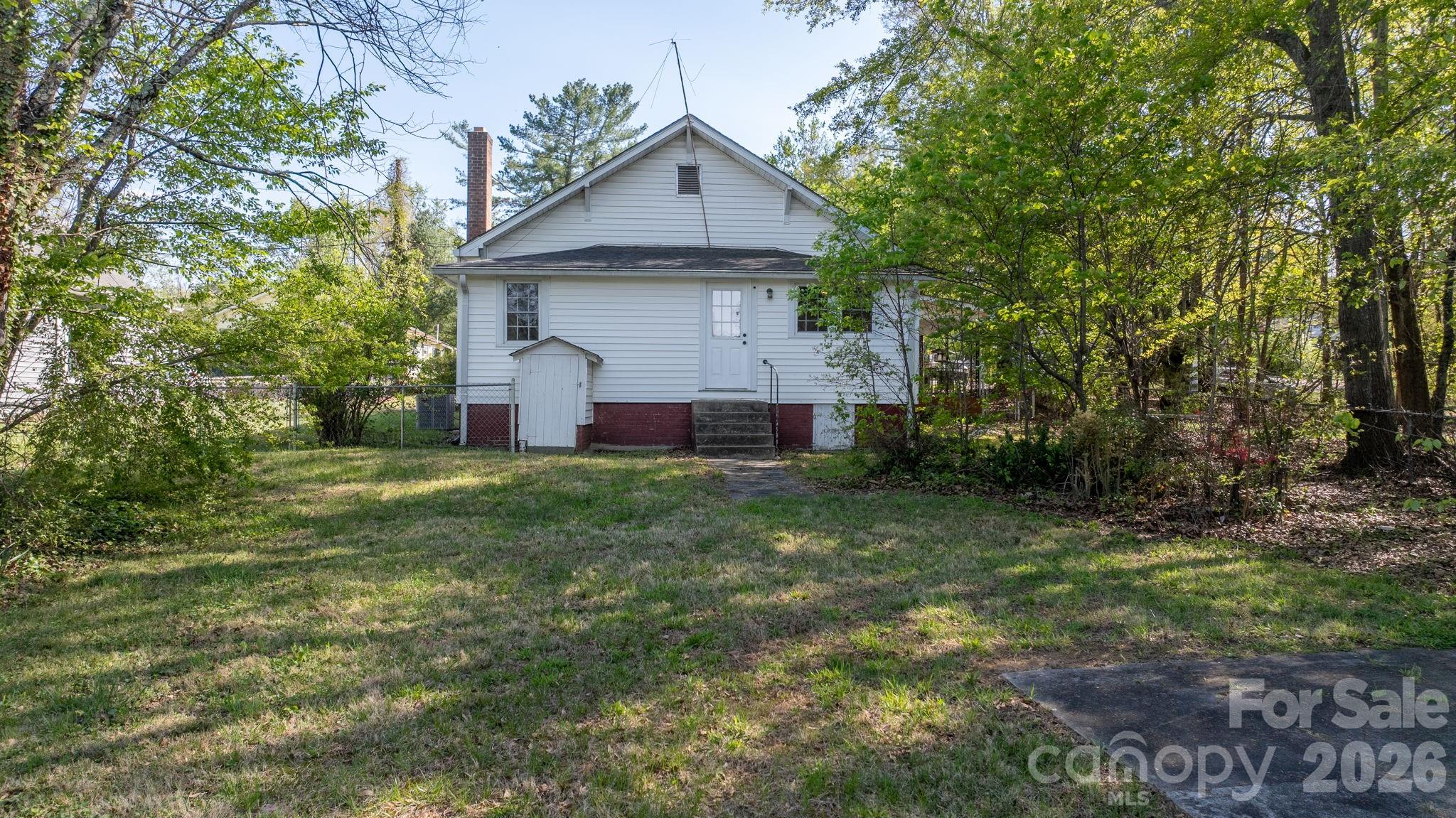 304 Garrou Avenue Property Photo 14