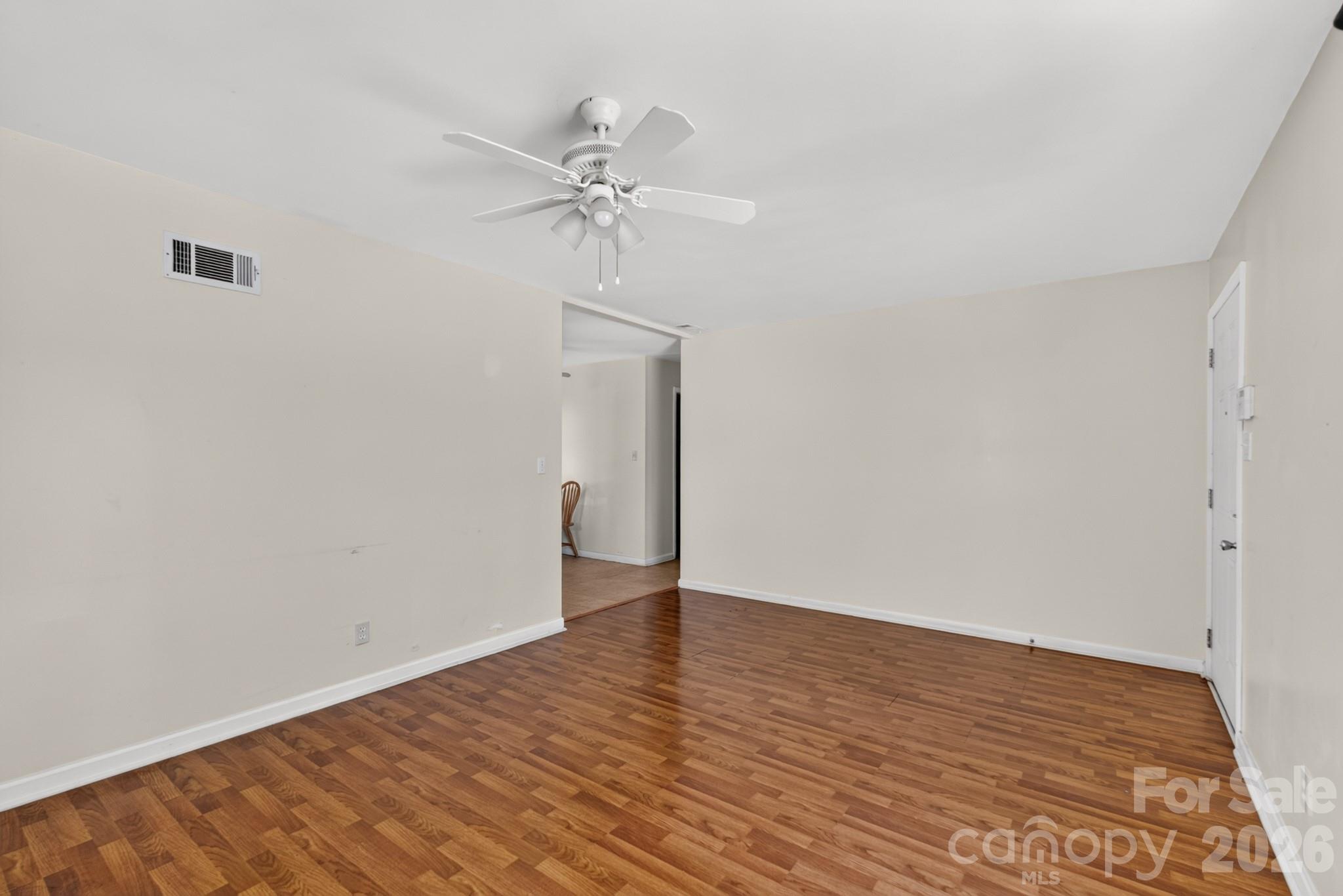 3515 Shamrock Drive Property Photo 6