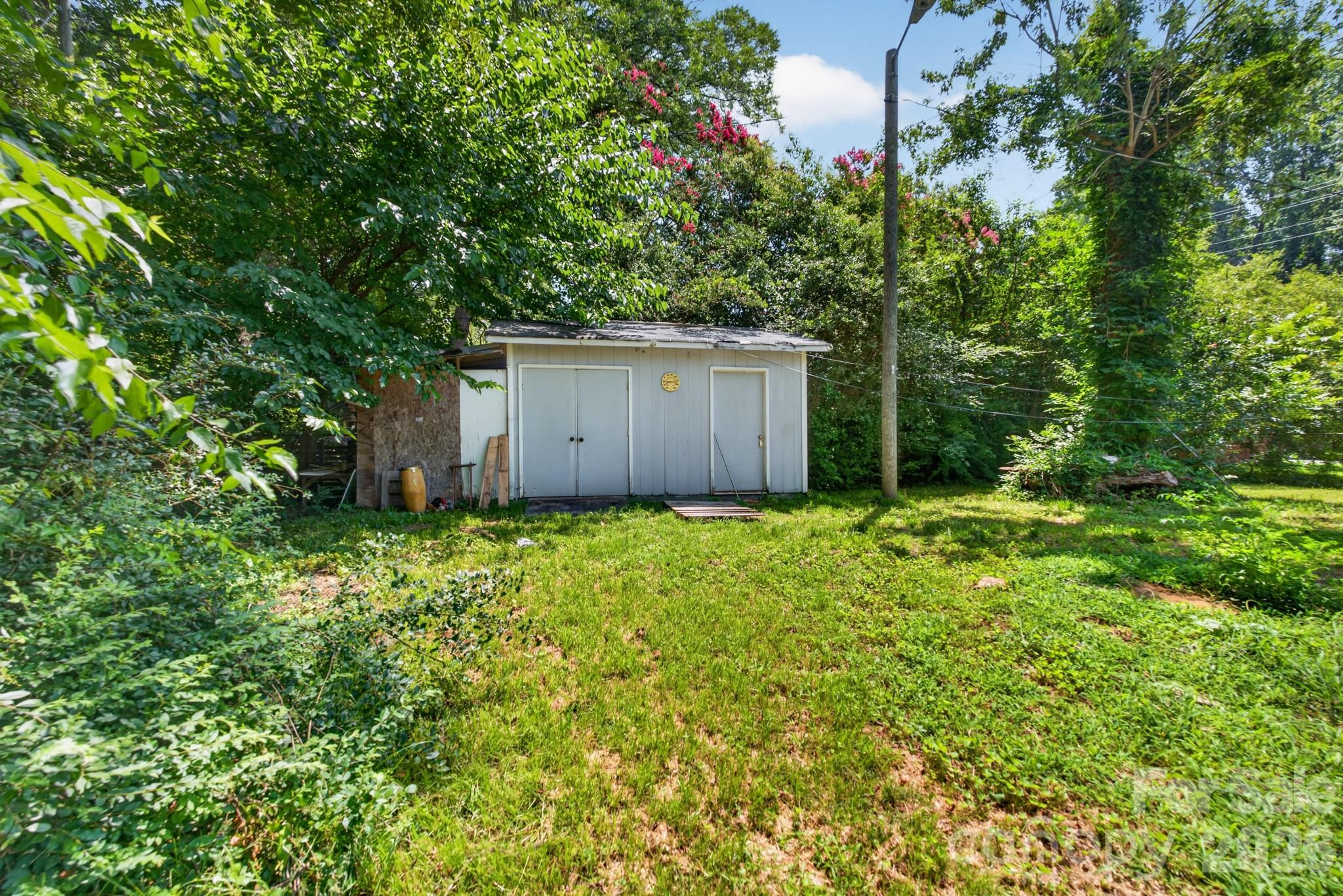 3515 Shamrock Drive Property Photo 21