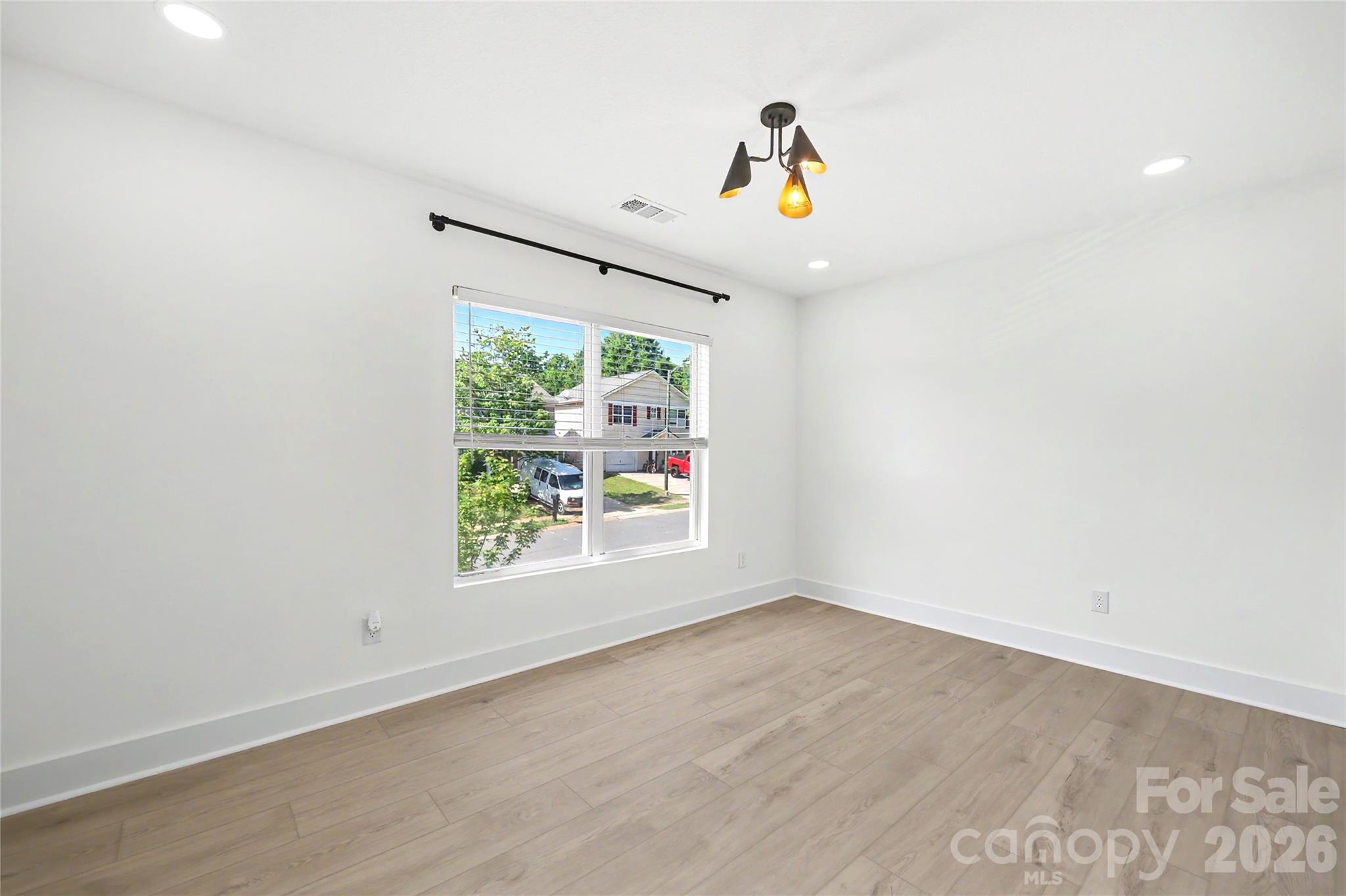 1213 Allegiance Drive Property Photo 24