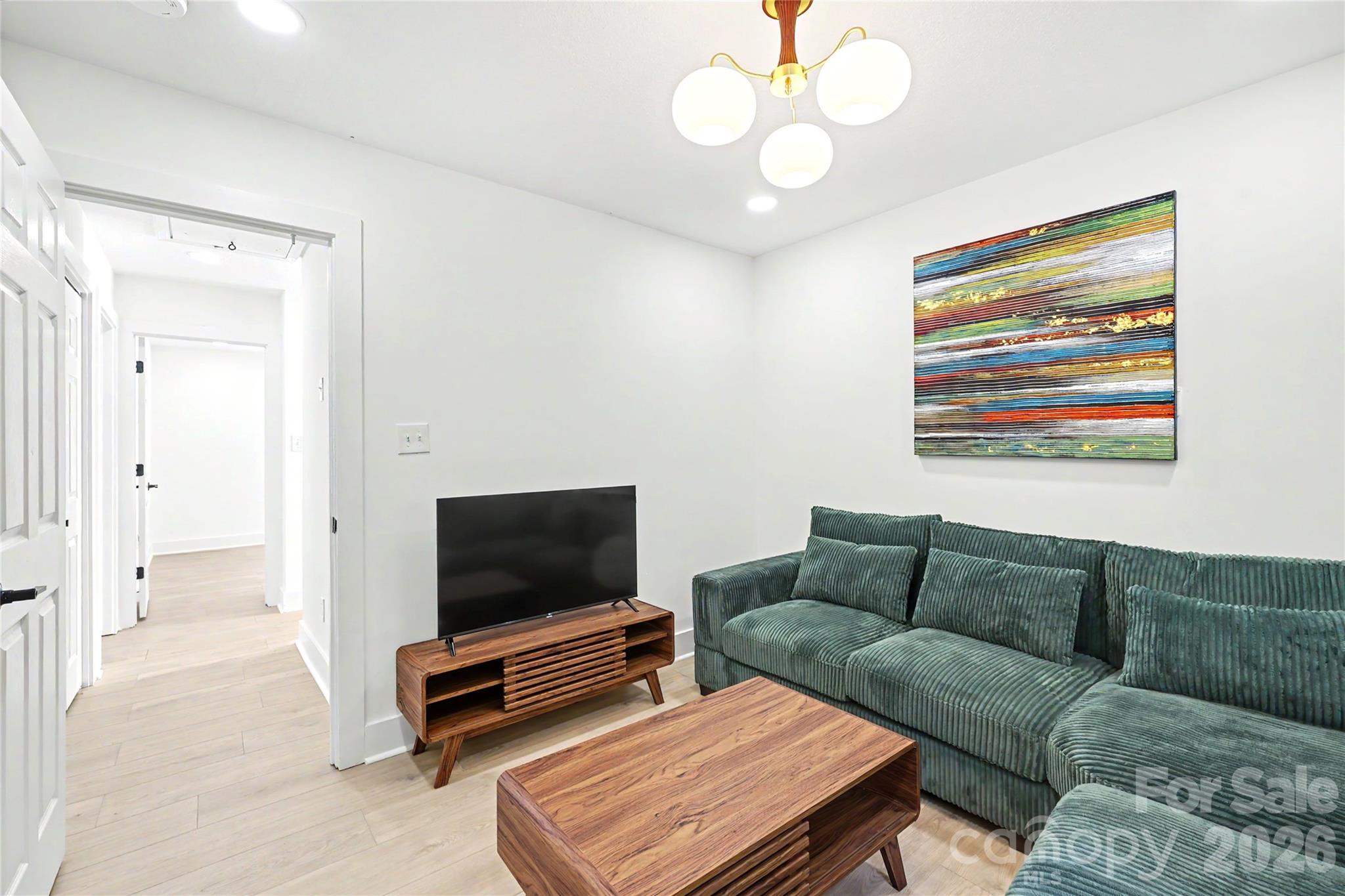 1213 Allegiance Drive Property Photo 28