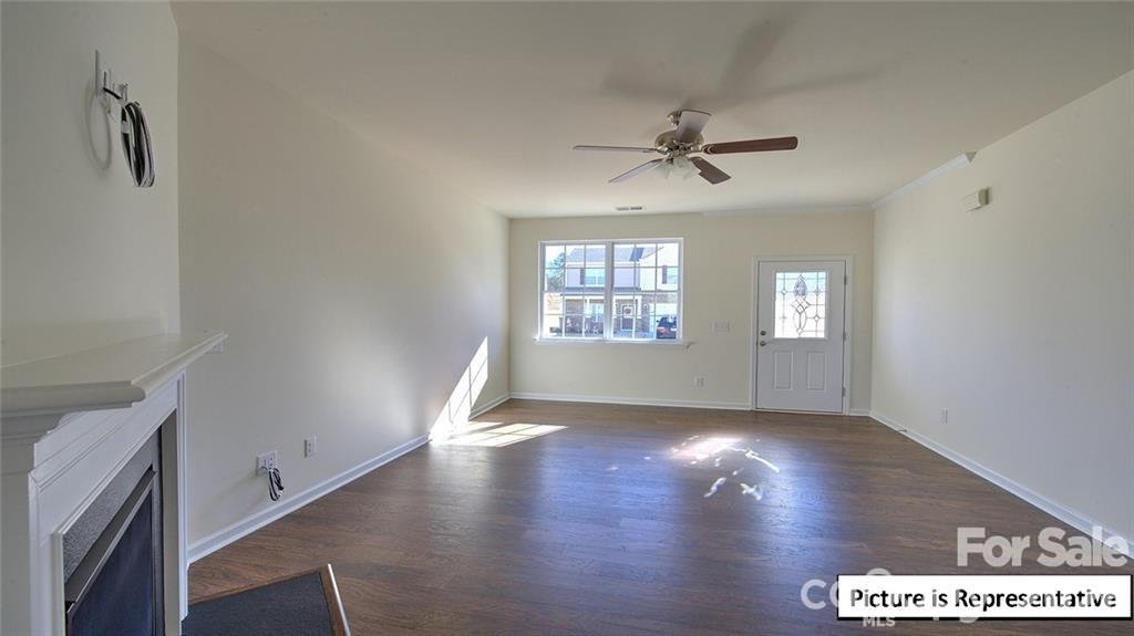 3133 Platinum Pointe Drive Property Photo 9