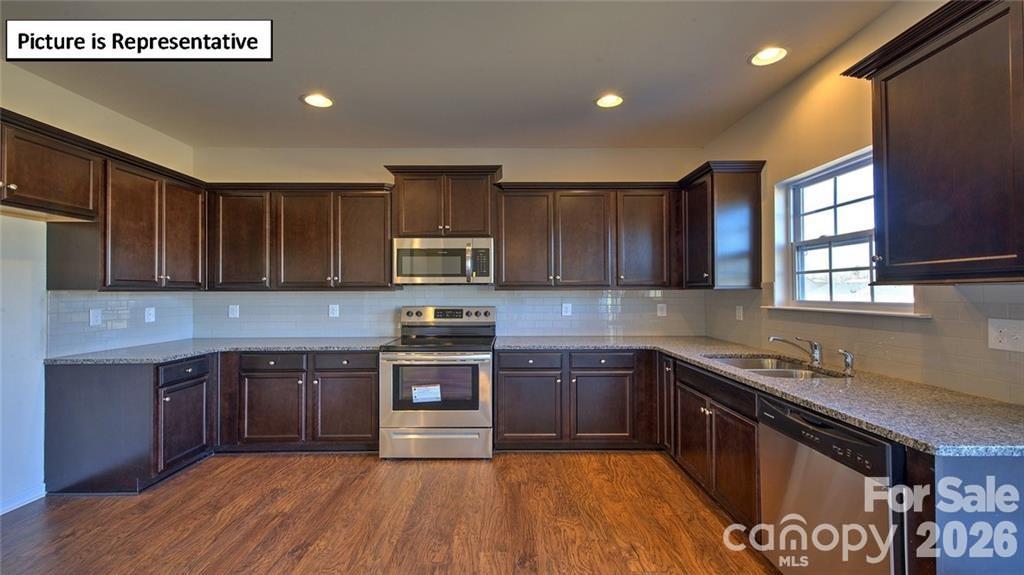 3133 Platinum Pointe Drive Property Photo 21