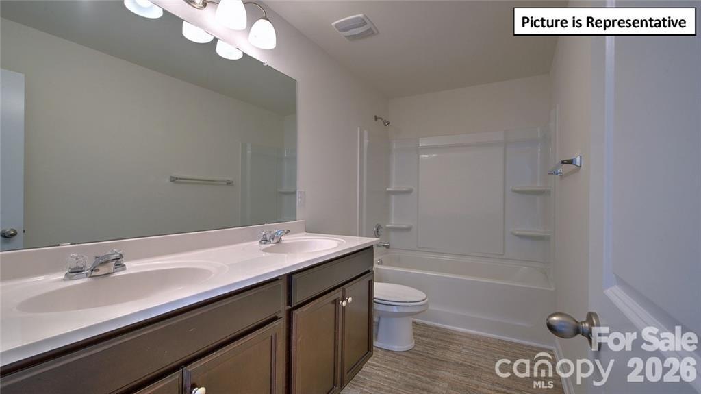 3133 Platinum Pointe Drive Property Photo 27