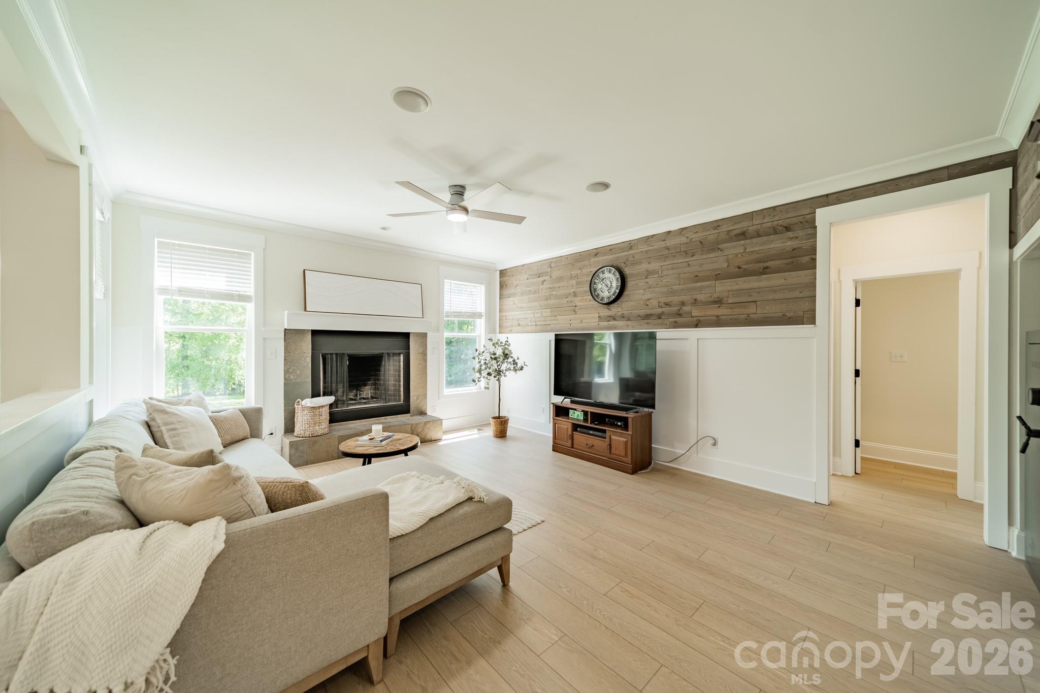 188 Carolina Crossing Drive Property Photo 12
