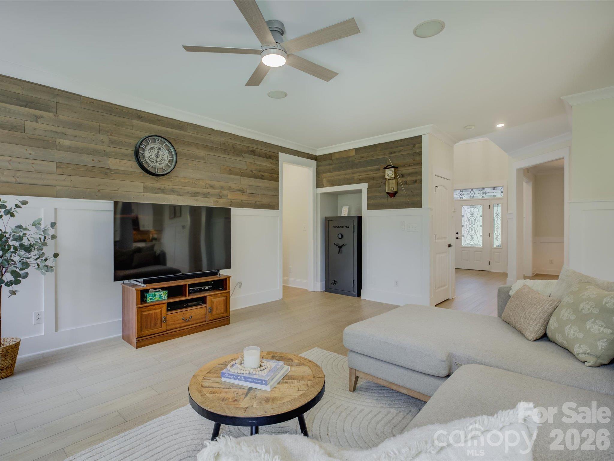 188 Carolina Crossing Drive Property Photo 14