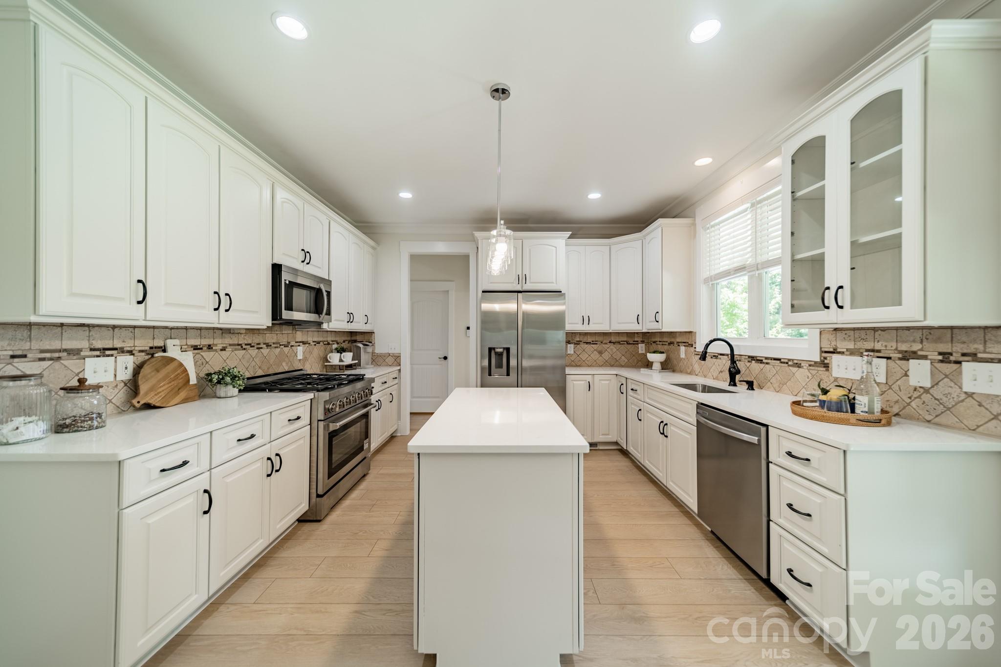 188 Carolina Crossing Drive Property Photo 16