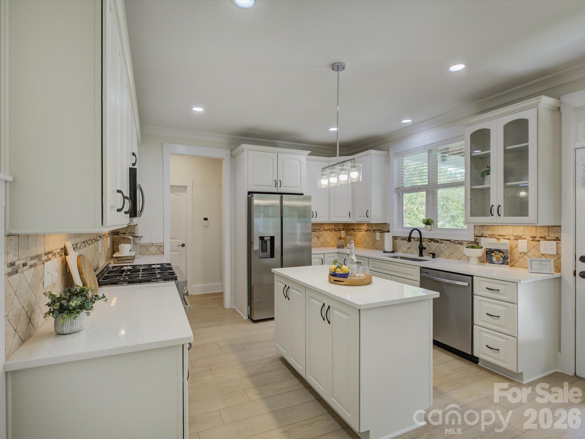 188 Carolina Crossing Drive Property Photo 16