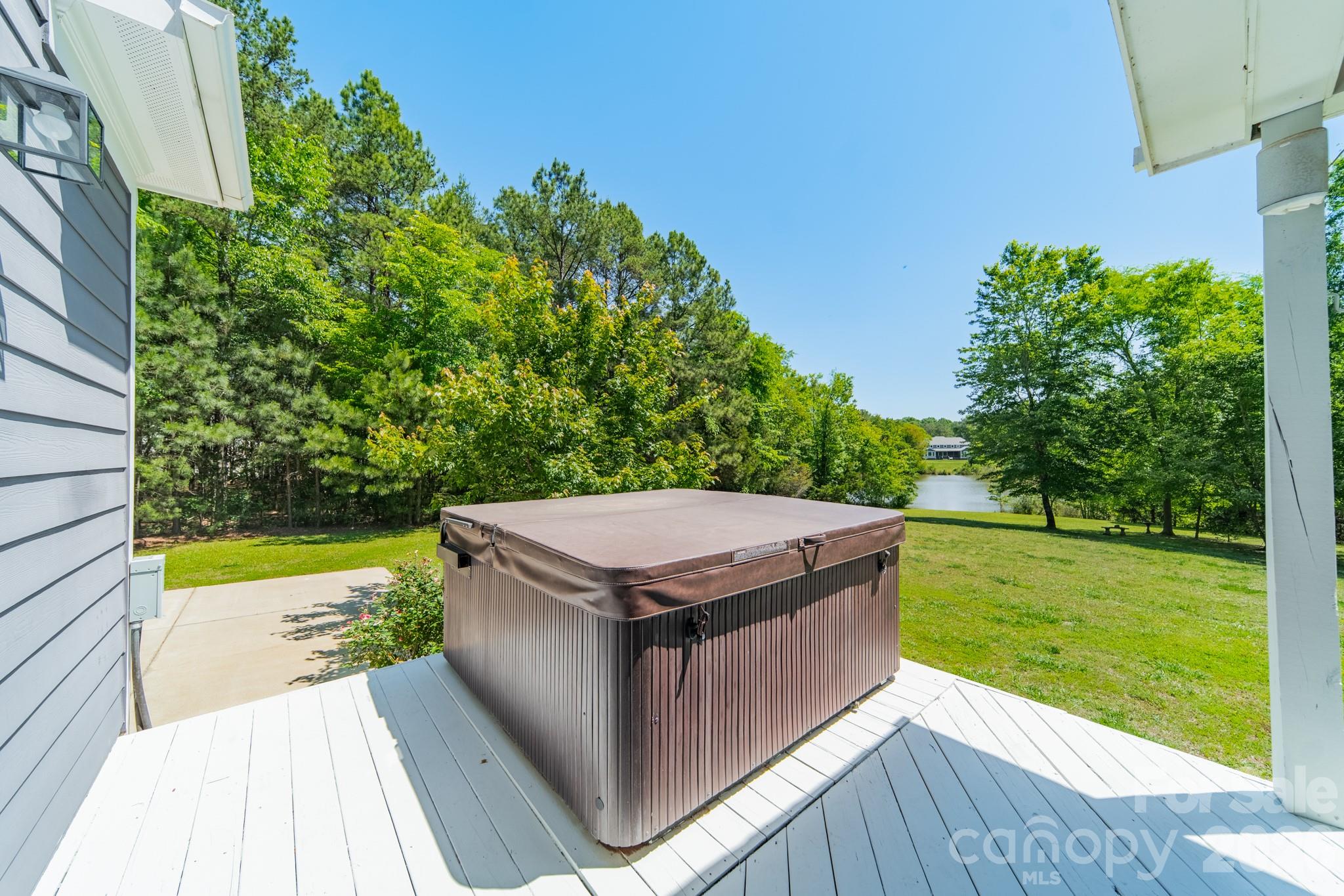 188 Carolina Crossing Drive Property Photo 37