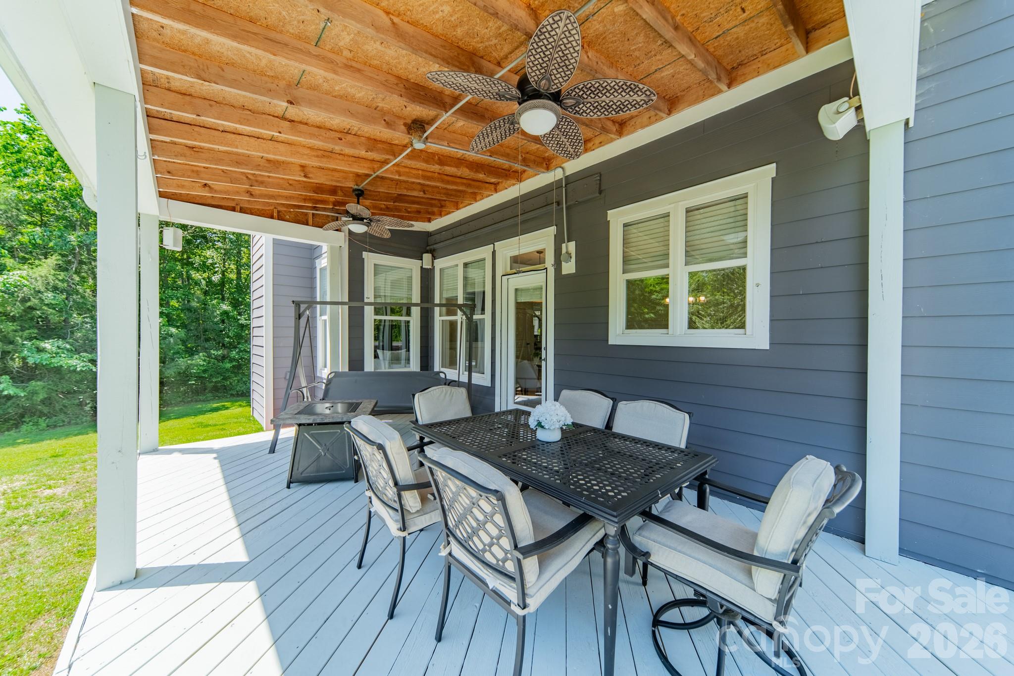 188 Carolina Crossing Drive Property Photo 39