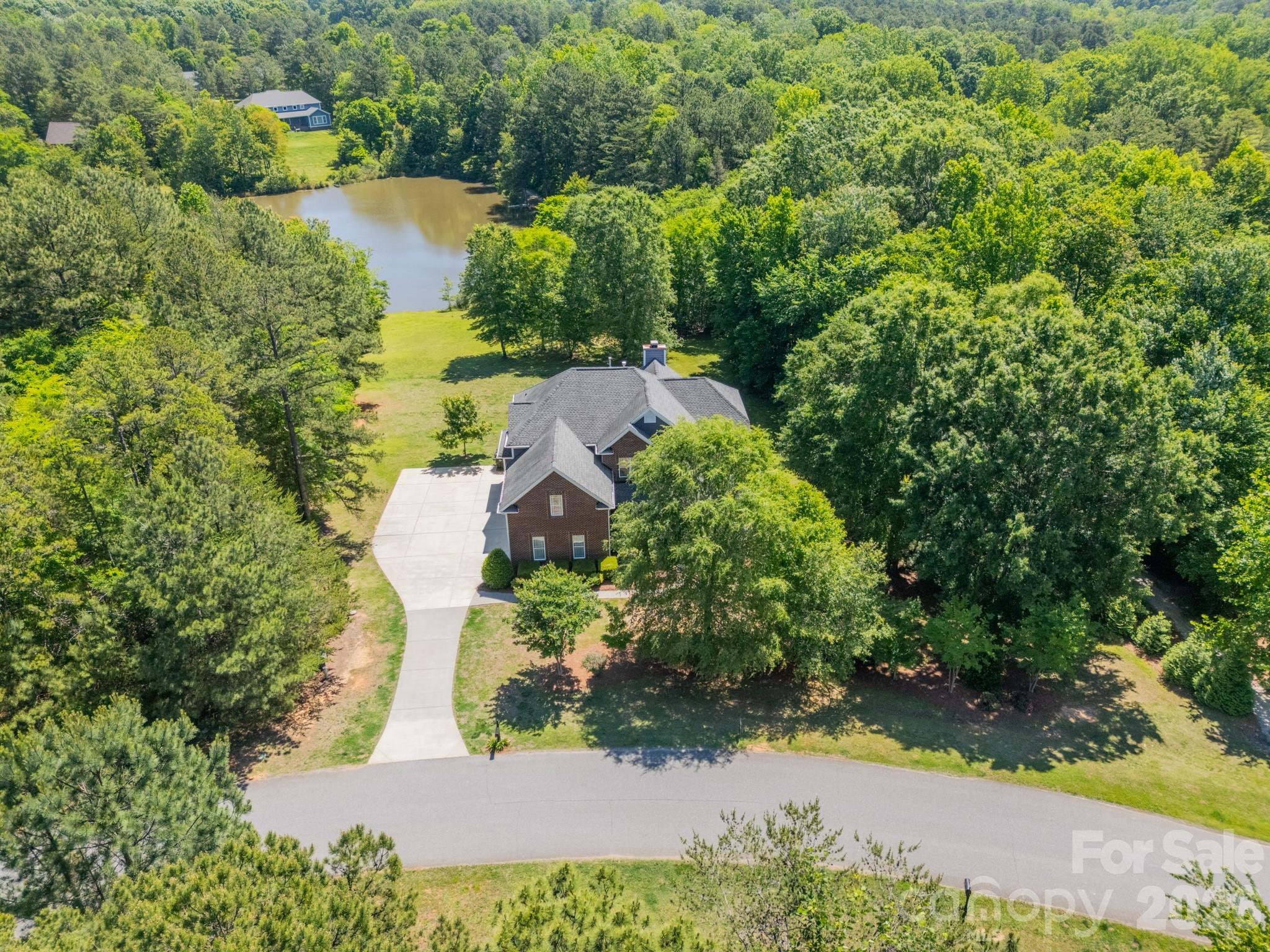 188 Carolina Crossing Drive Property Photo 42