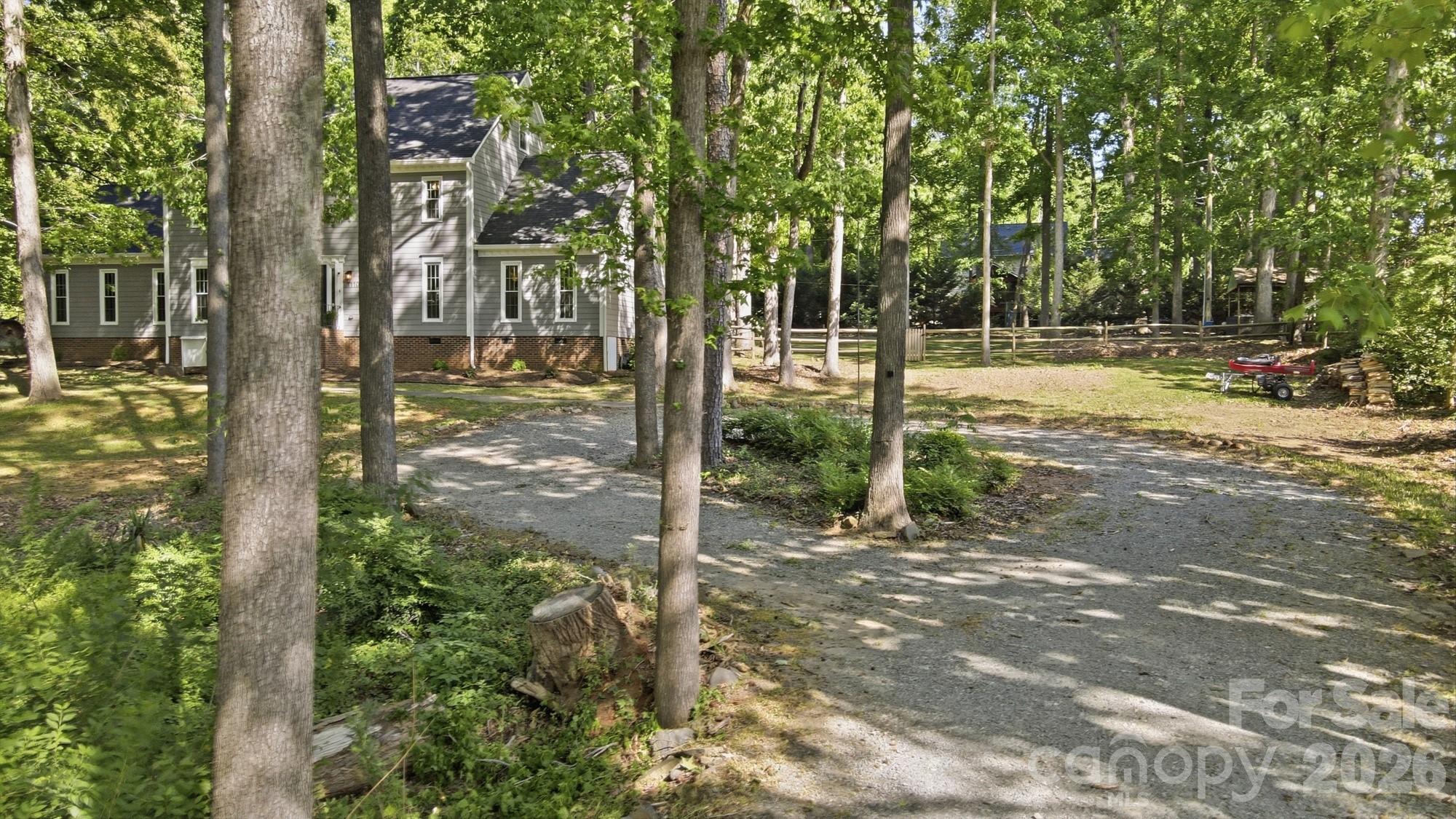 11103 Idlewild Road Property Photo 3