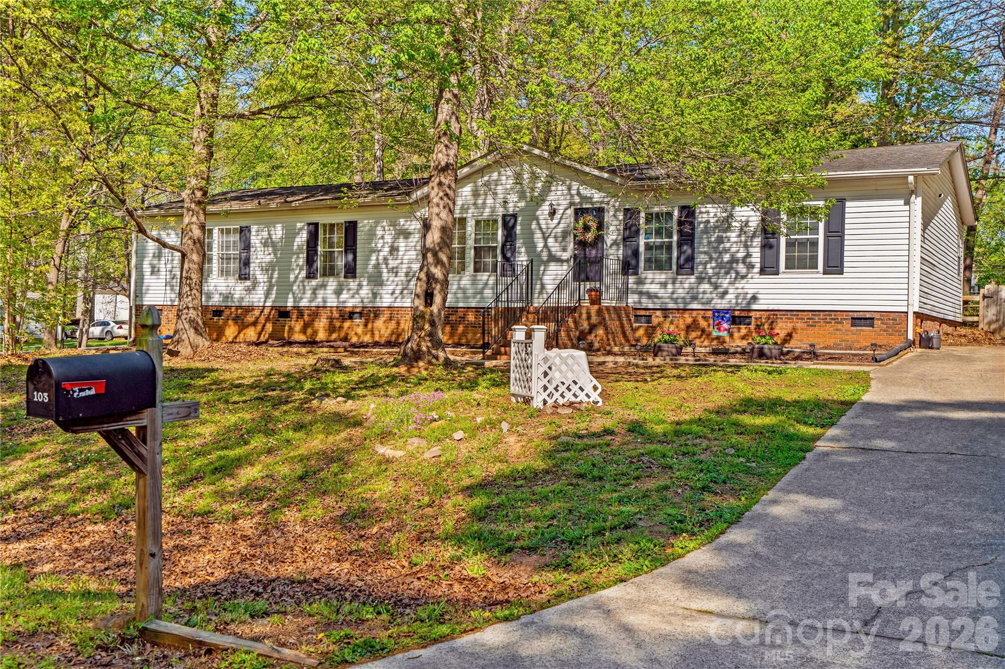 103 Keyside Lane Property Photo 1