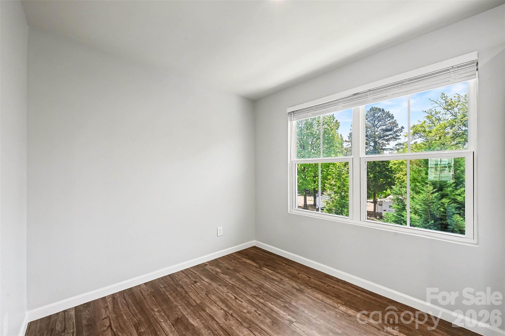 904 Taybyn Road Property Photo 10