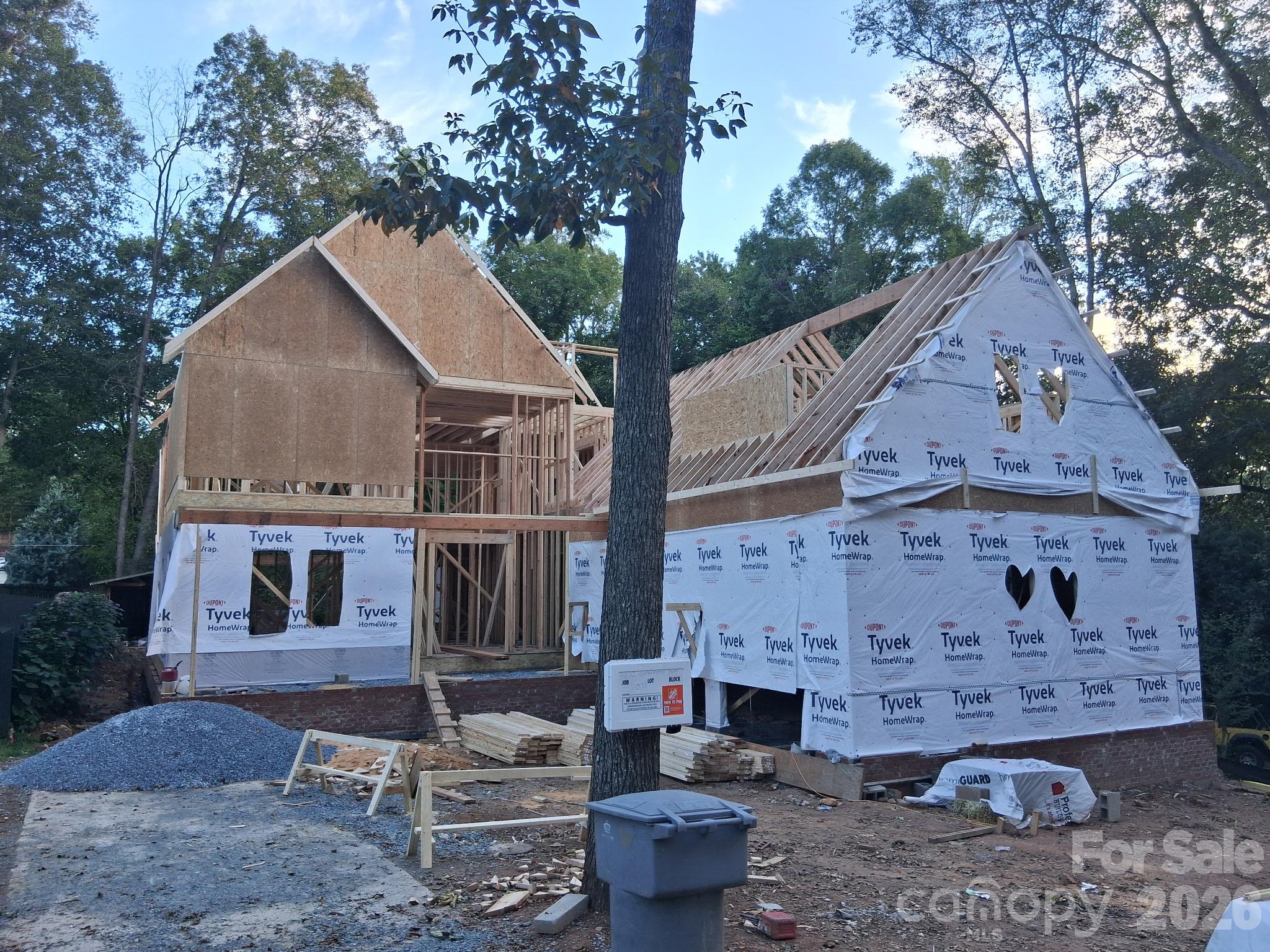 3032 Northampton Drive Property Photo 2