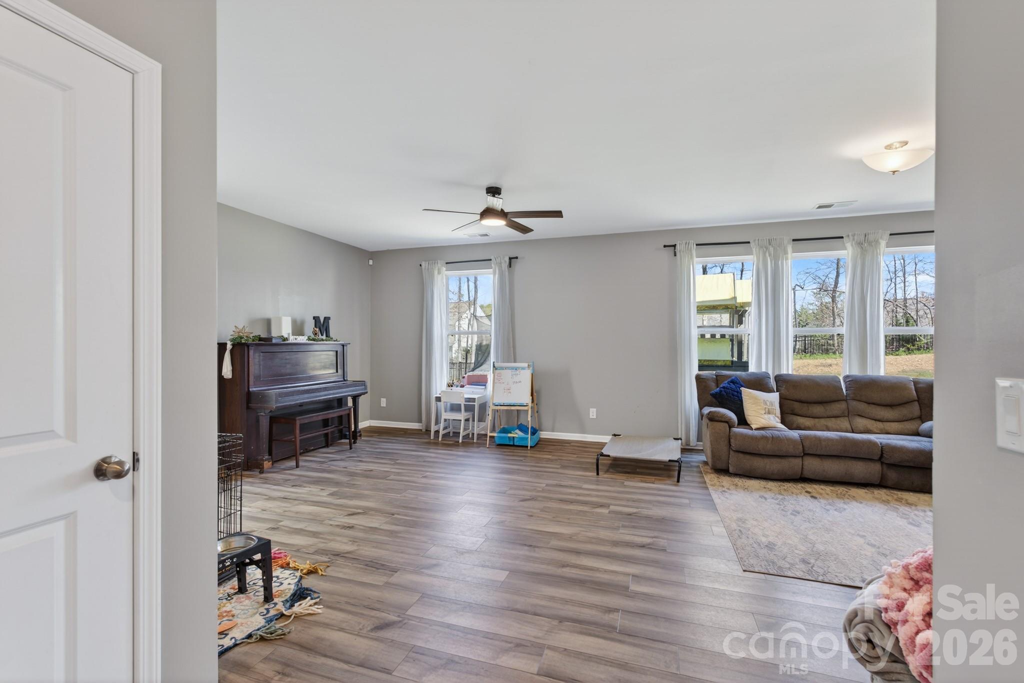 3074 Falling Stone Circle Property Photo 9