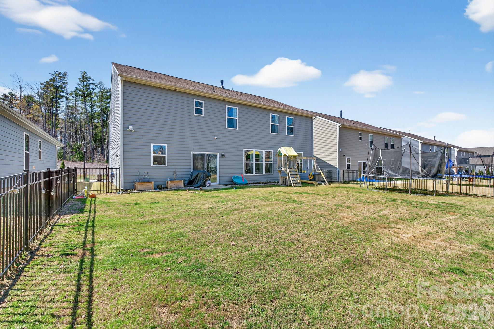 3074 Falling Stone Circle Property Photo 35