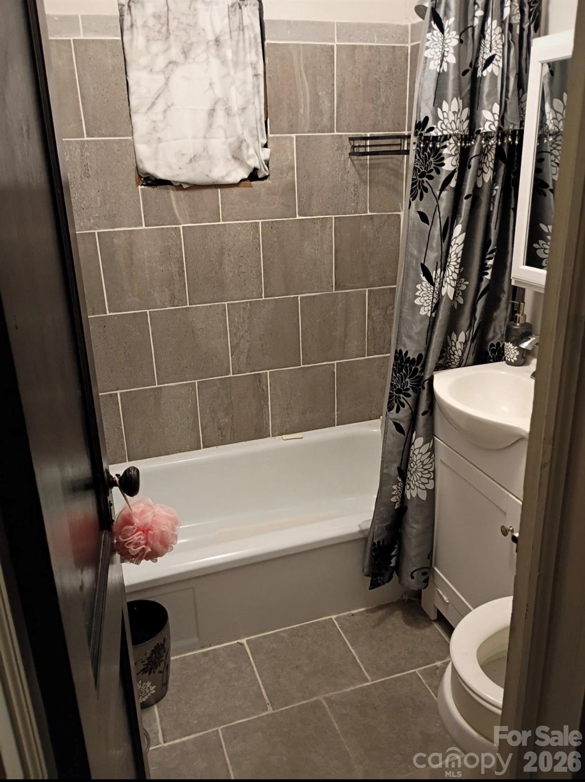 104 N Branch Street Property Photo 9