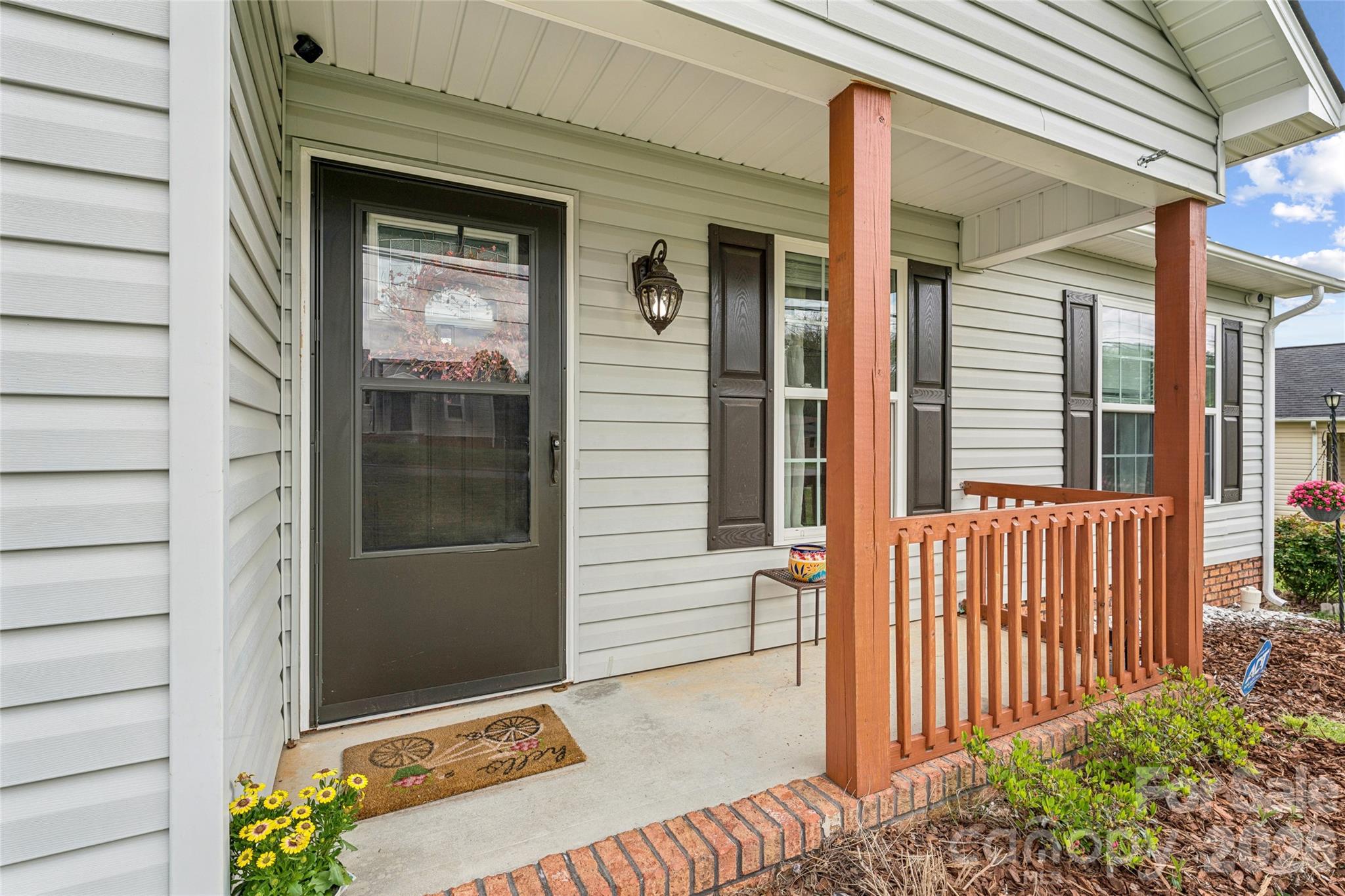 115 S Beaver Street Property Photo 2