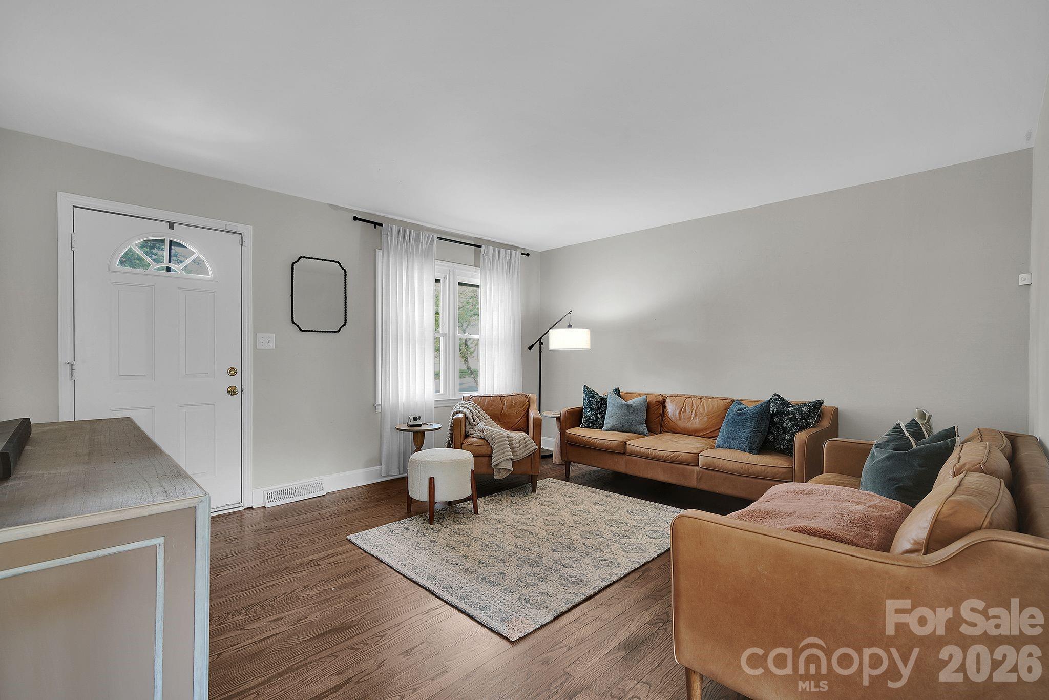 5201 Amity Place Property Photo 4