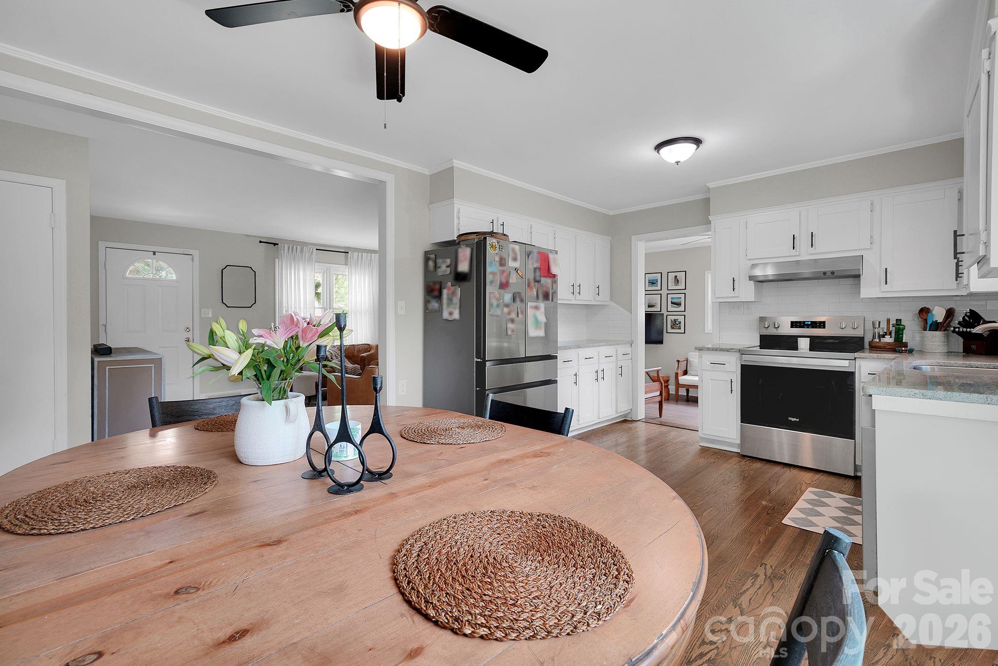 5201 Amity Place Property Photo 10