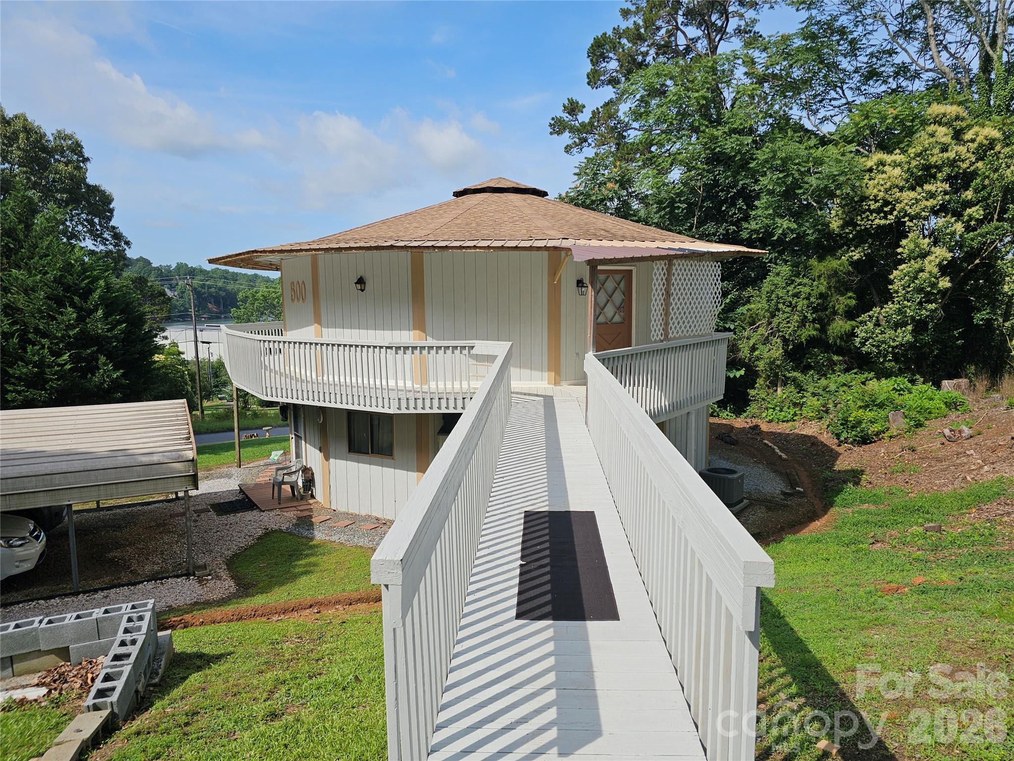 500 Steel Bridge Loop Property Photo 4