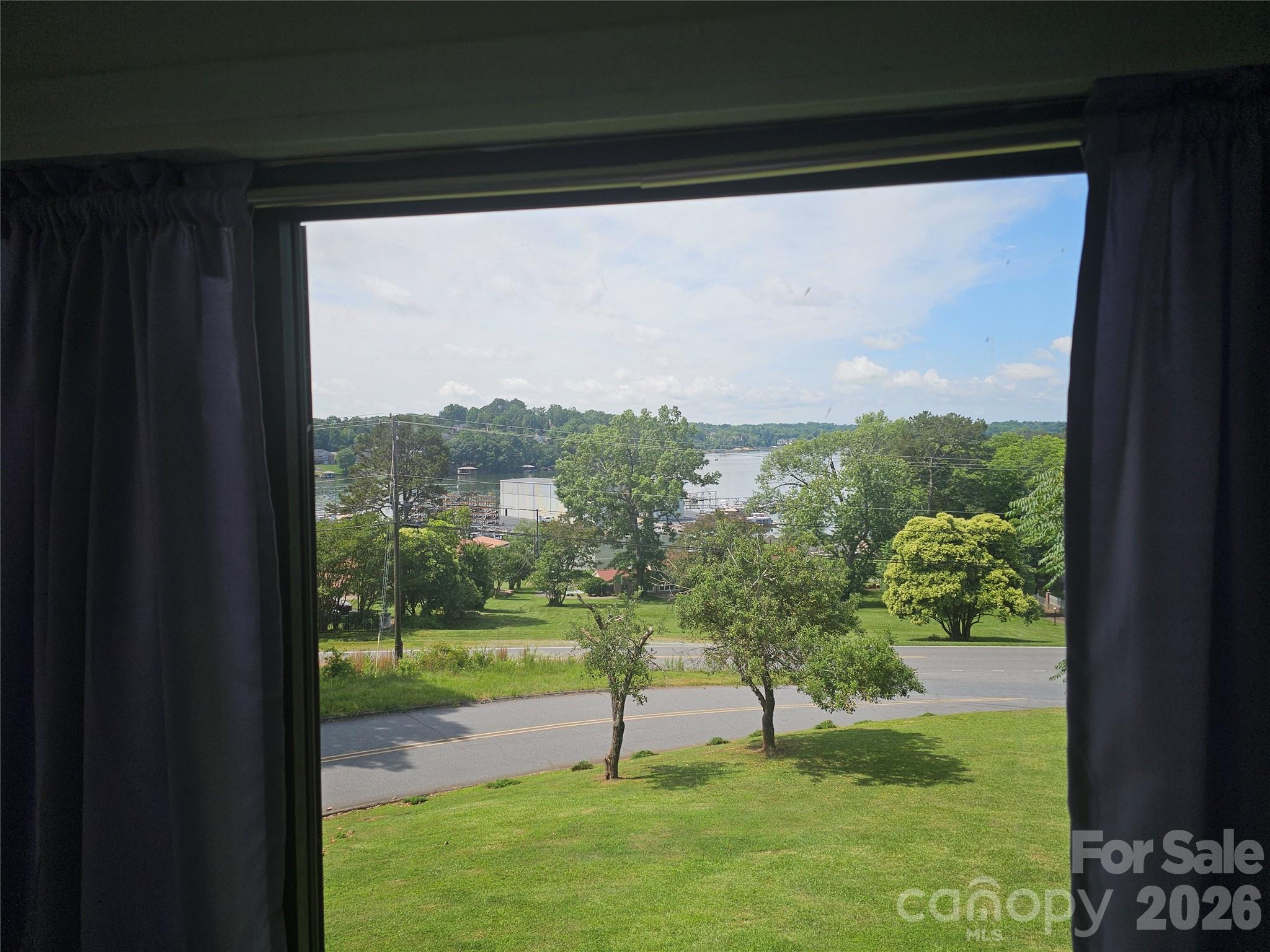 500 Steel Bridge Loop Property Photo 6