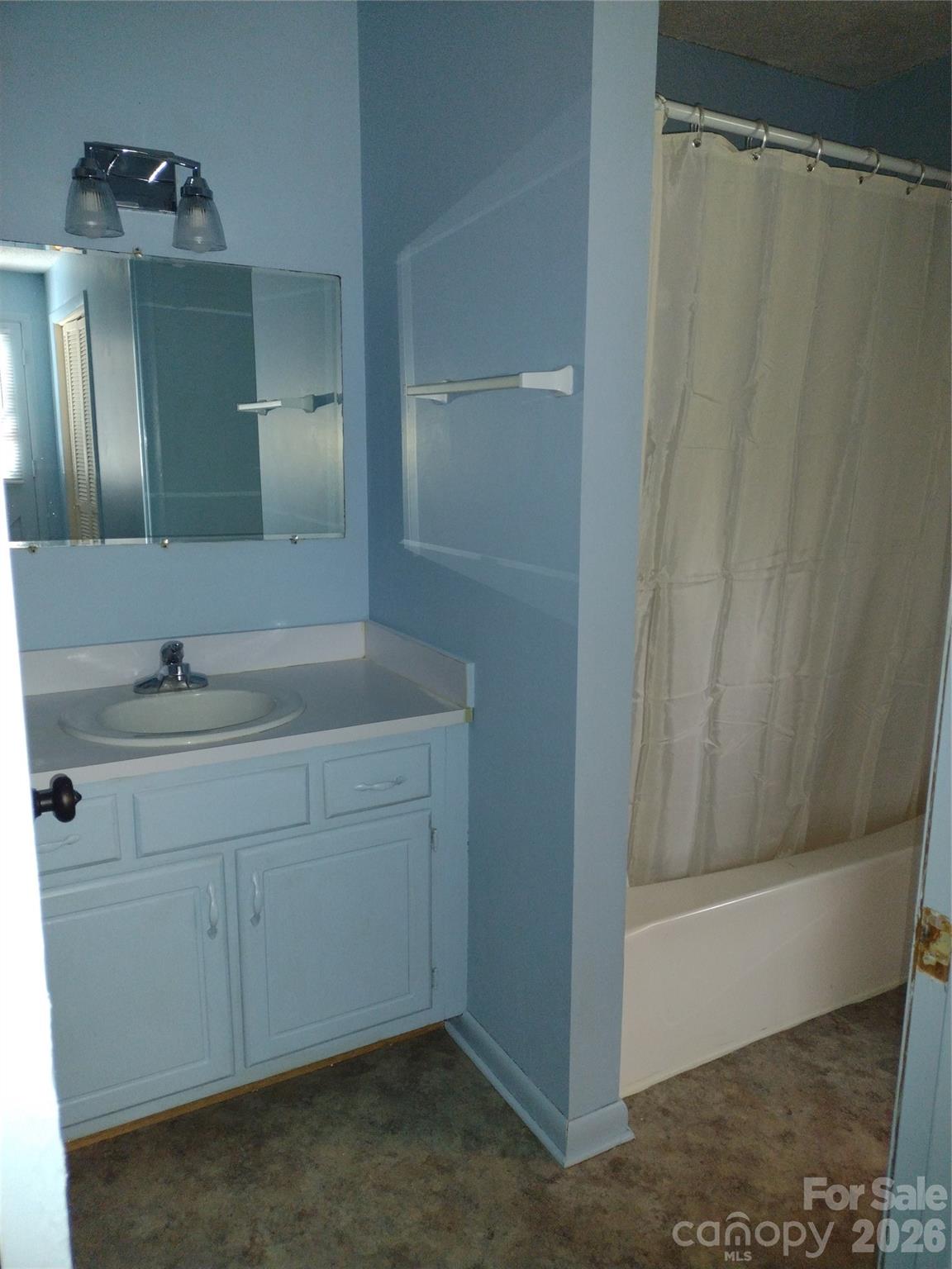 500 Steel Bridge Loop Property Photo 12