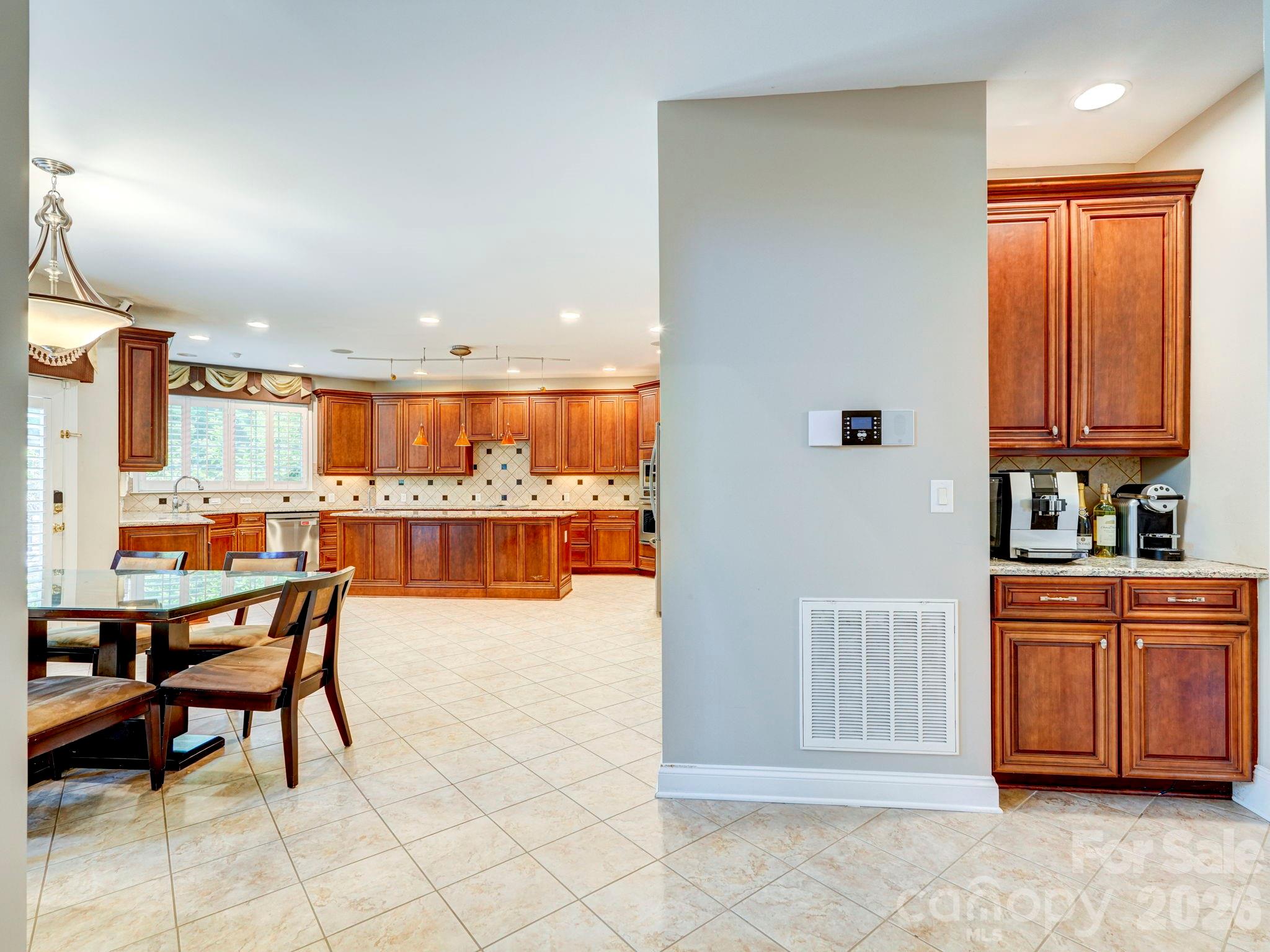 725 Wild Berry Court Property Photo 21
