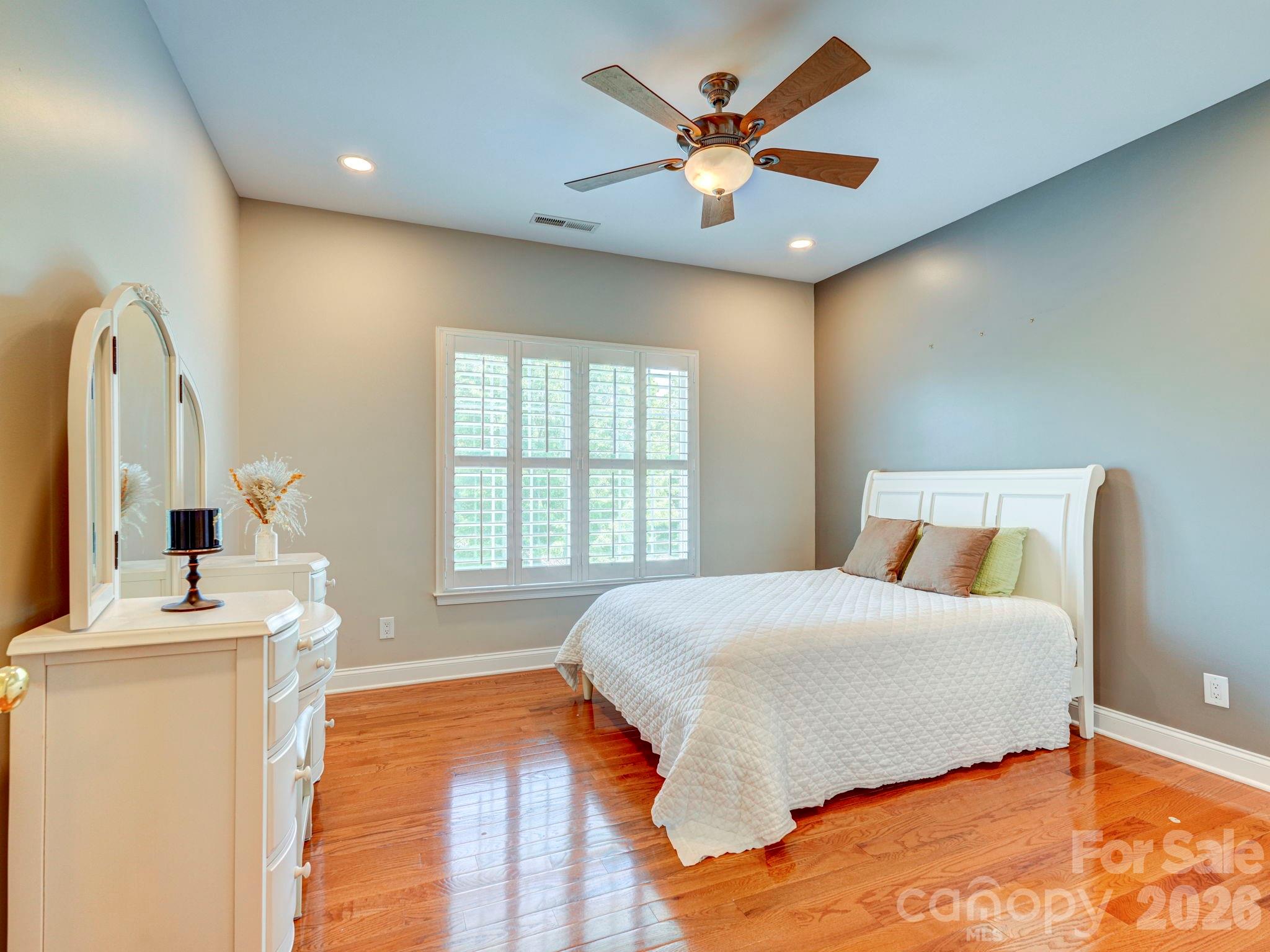 725 Wild Berry Court Property Photo 35