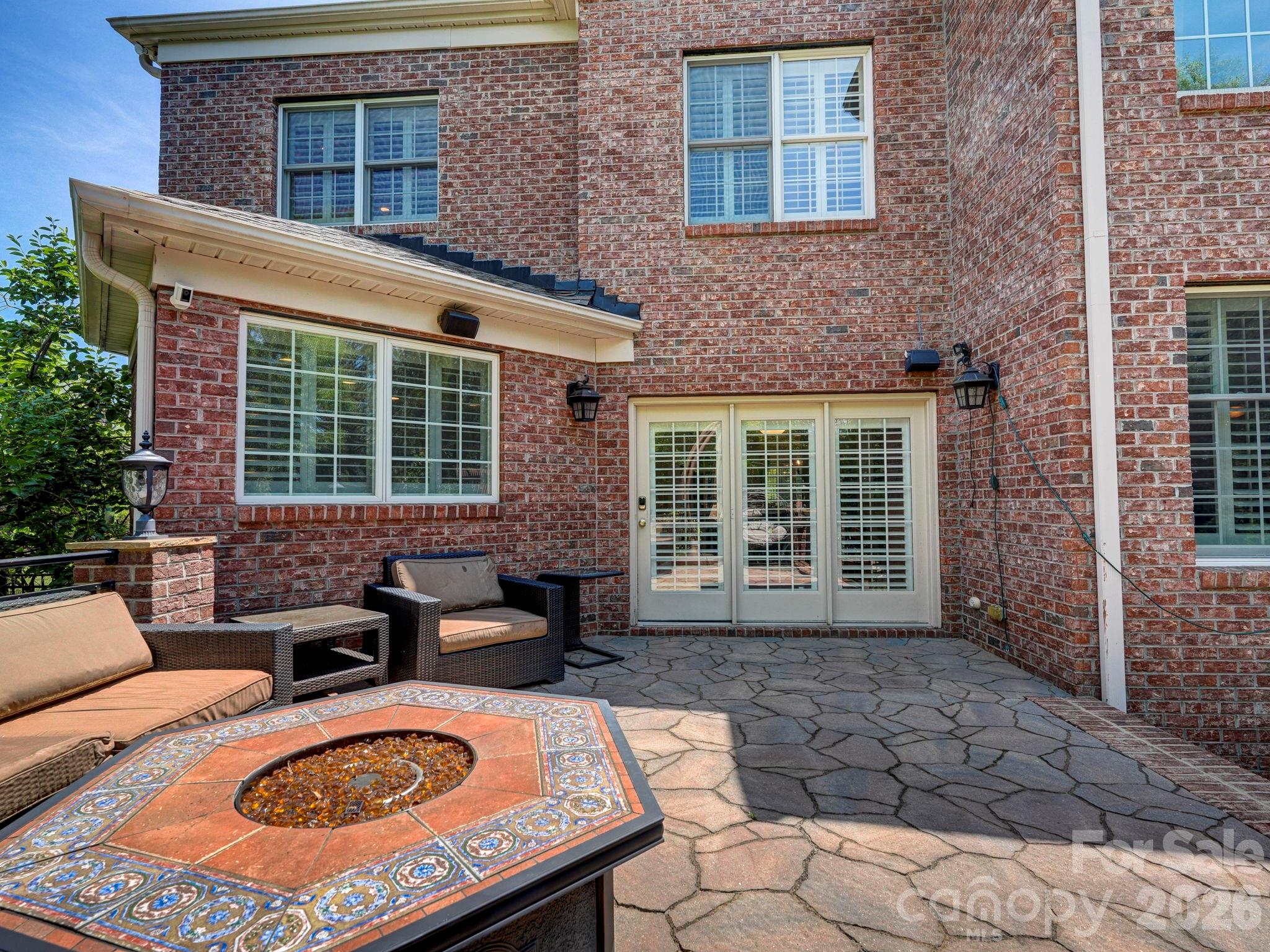 725 Wild Berry Court Property Photo 44