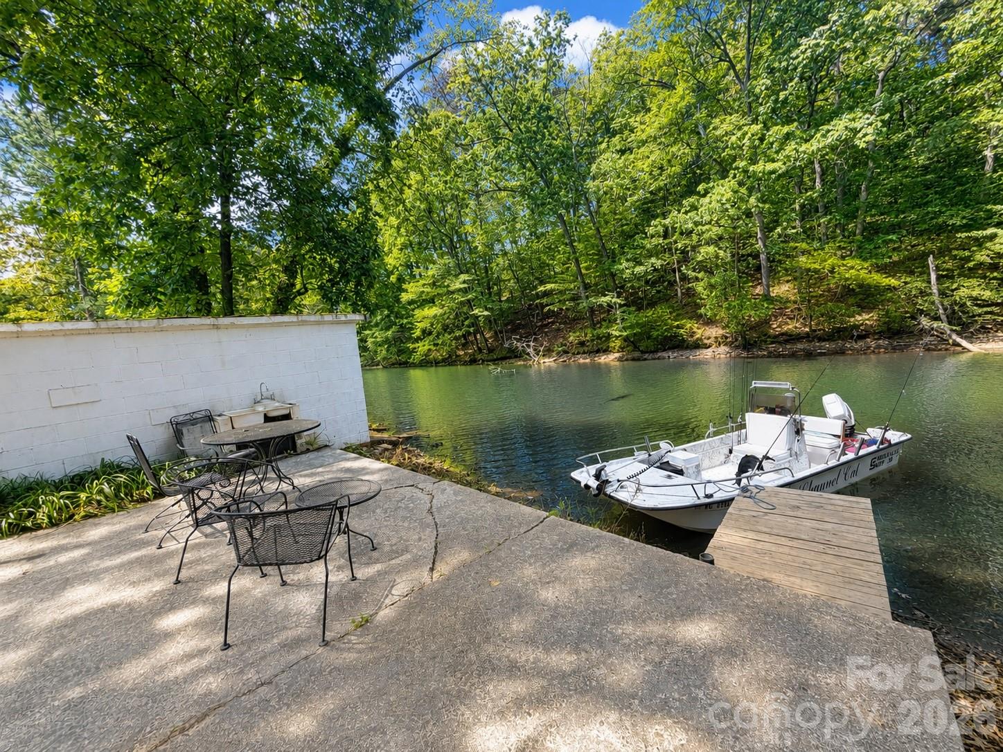 198 Clouse Lane Property Photo 4