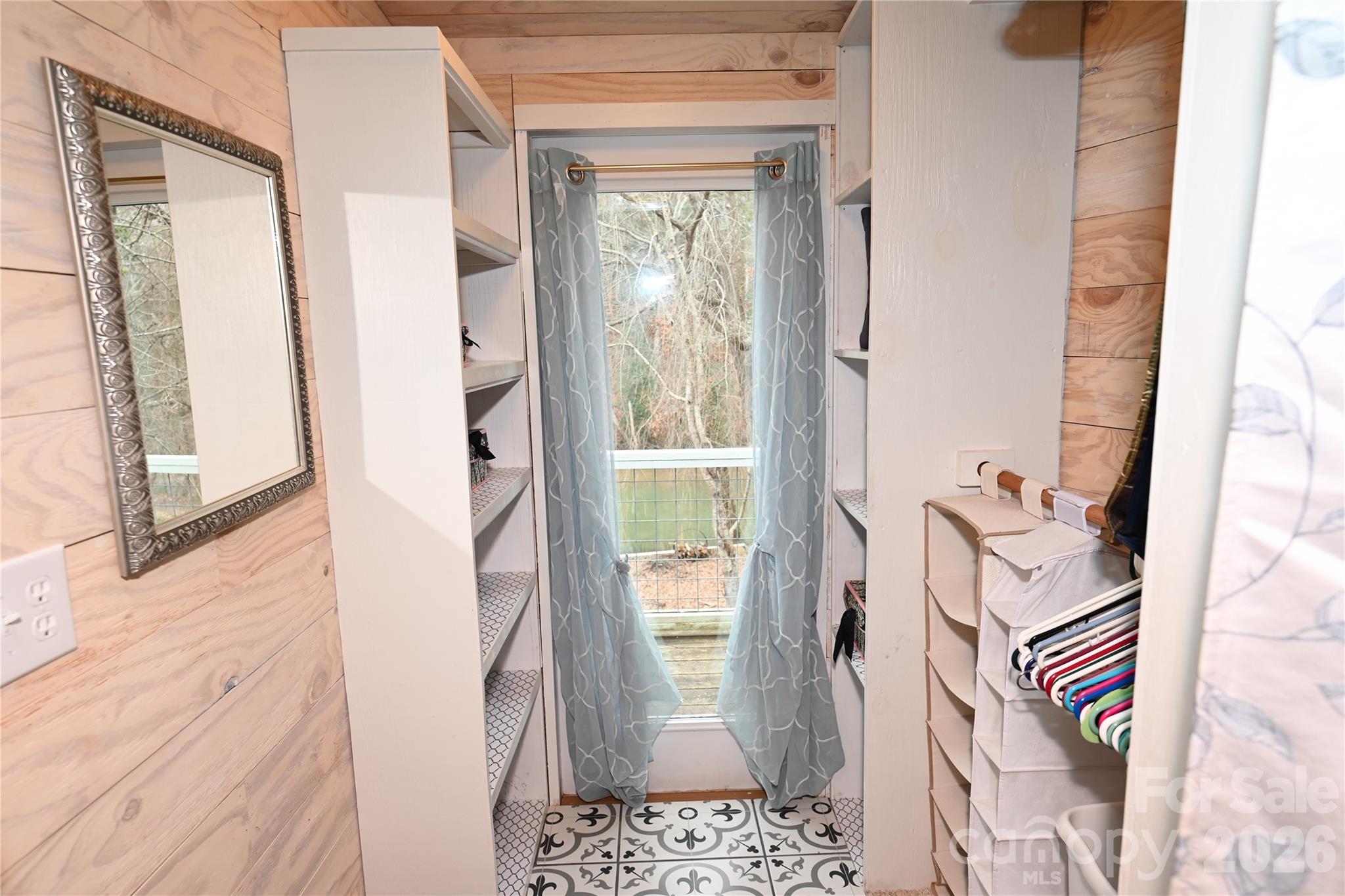 198 Clouse Lane Property Photo 16