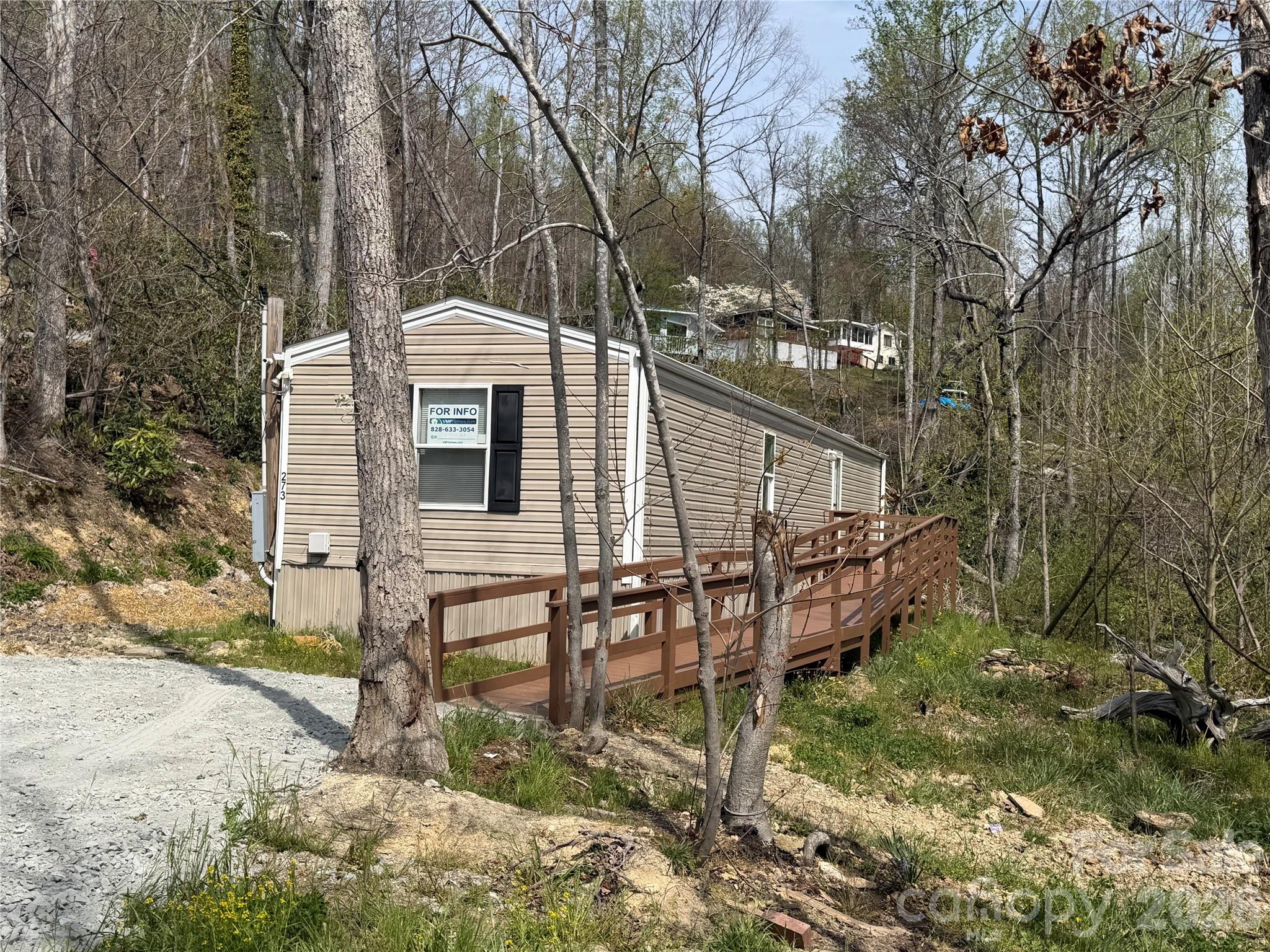273 Mcmillan Drive Property Photo 4