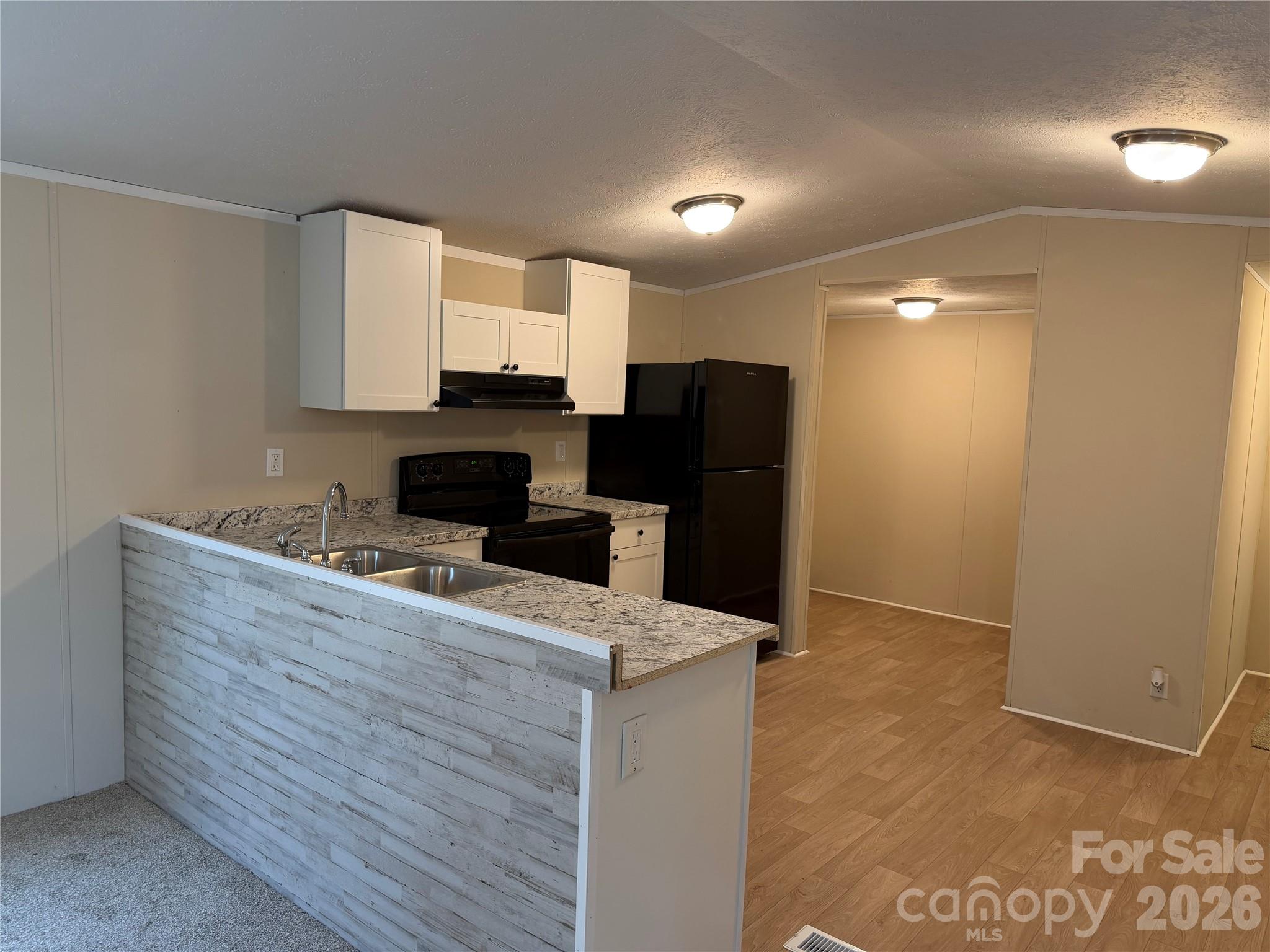 273 Mcmillan Drive Property Photo 10