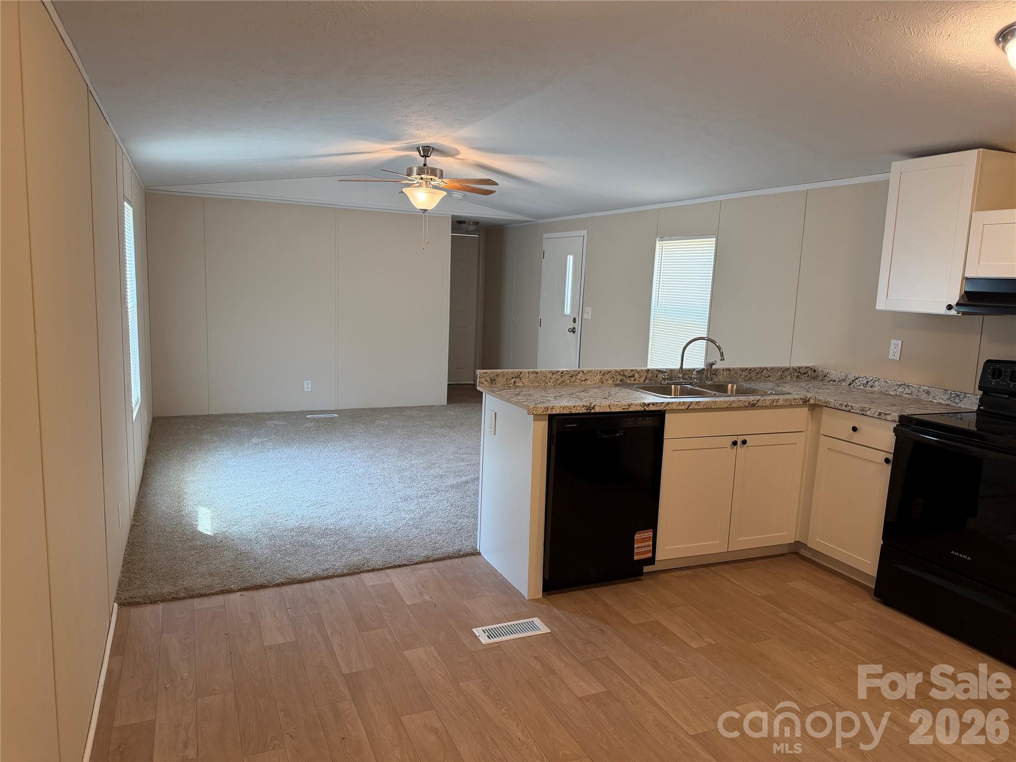 273 Mcmillan Drive Property Photo 11