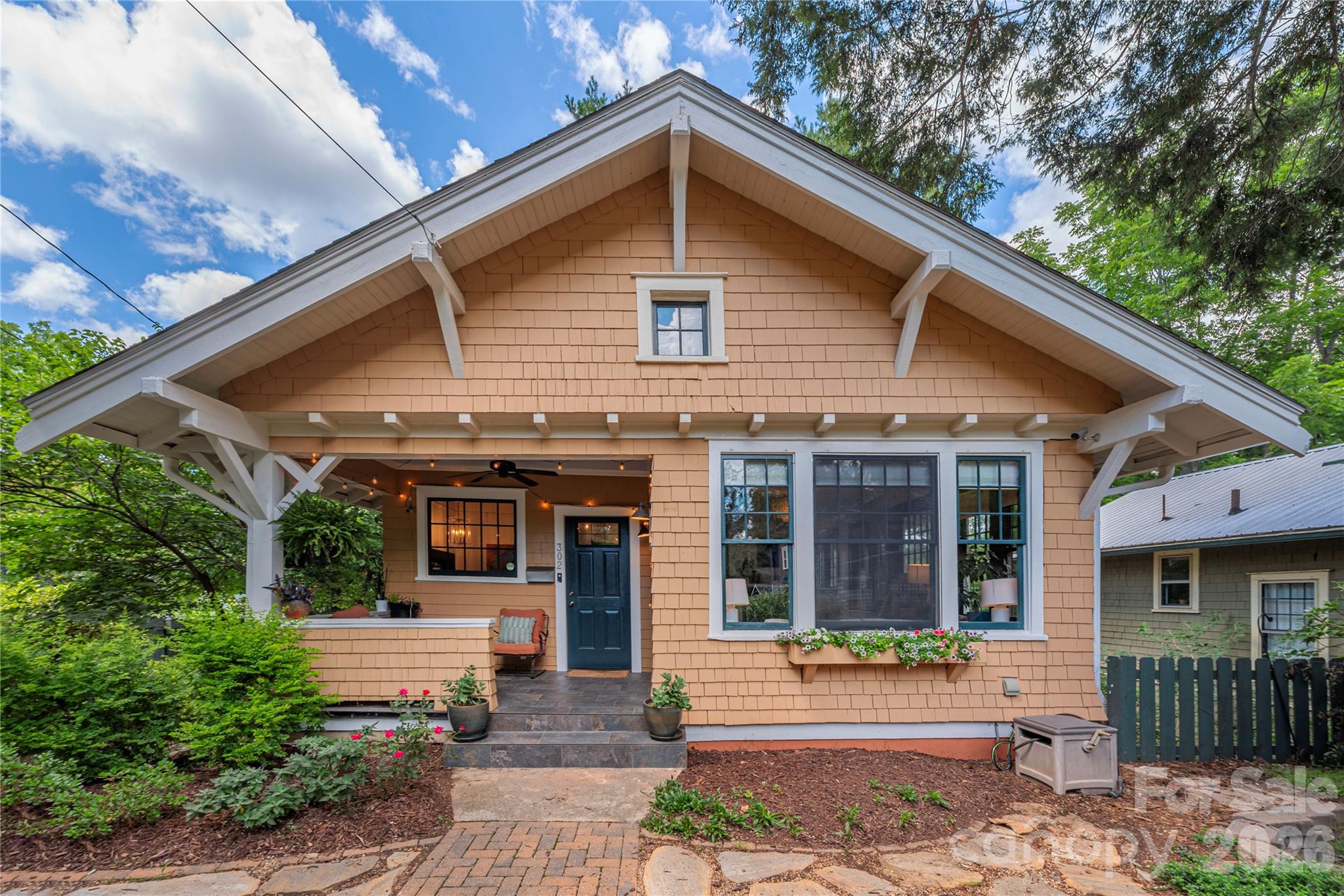 302 Hillside Street Property Photo 1
