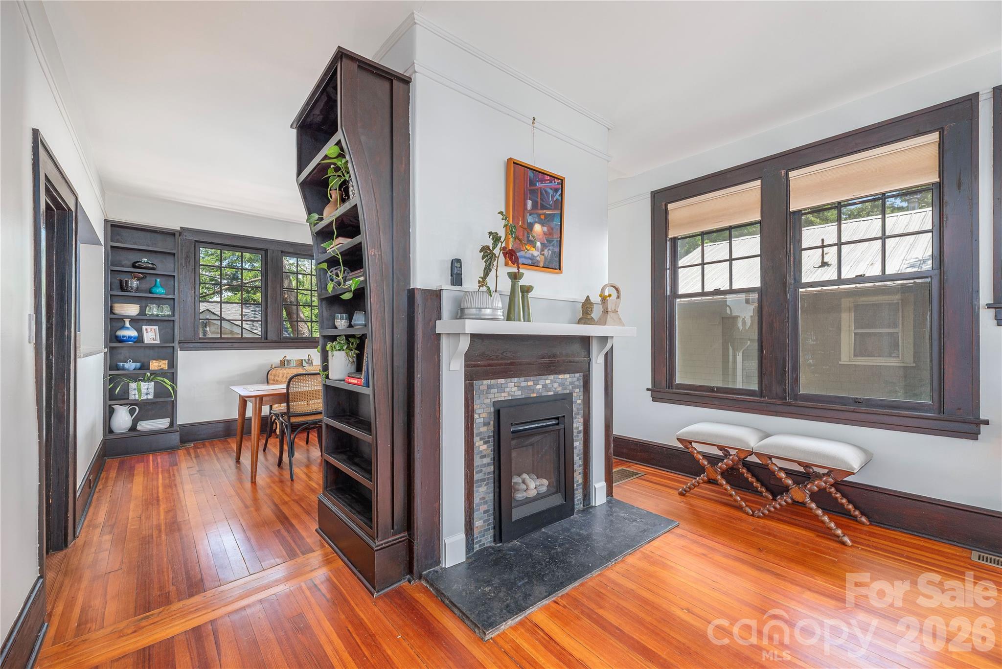302 Hillside Street Property Photo 14