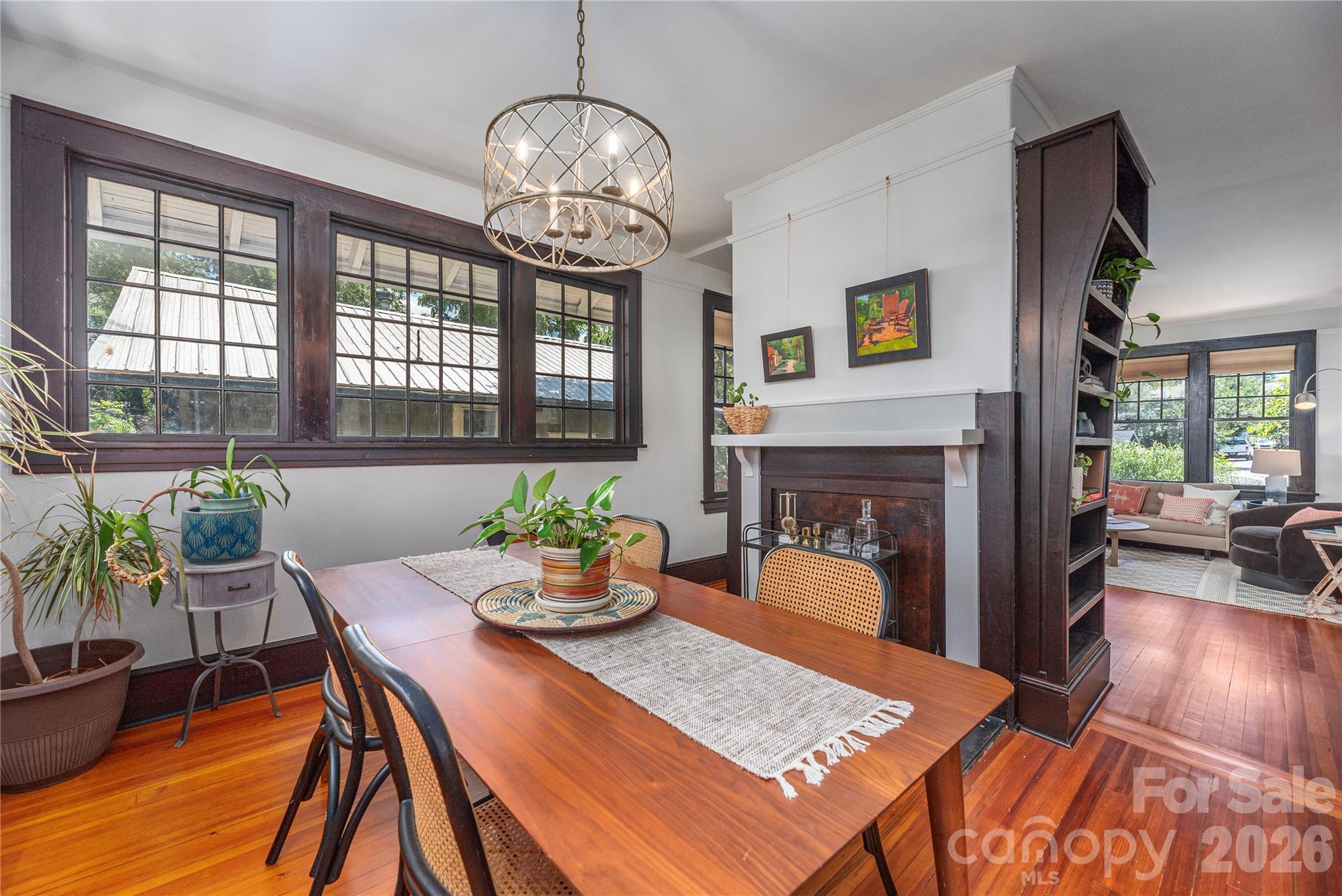 302 Hillside Street Property Photo 15