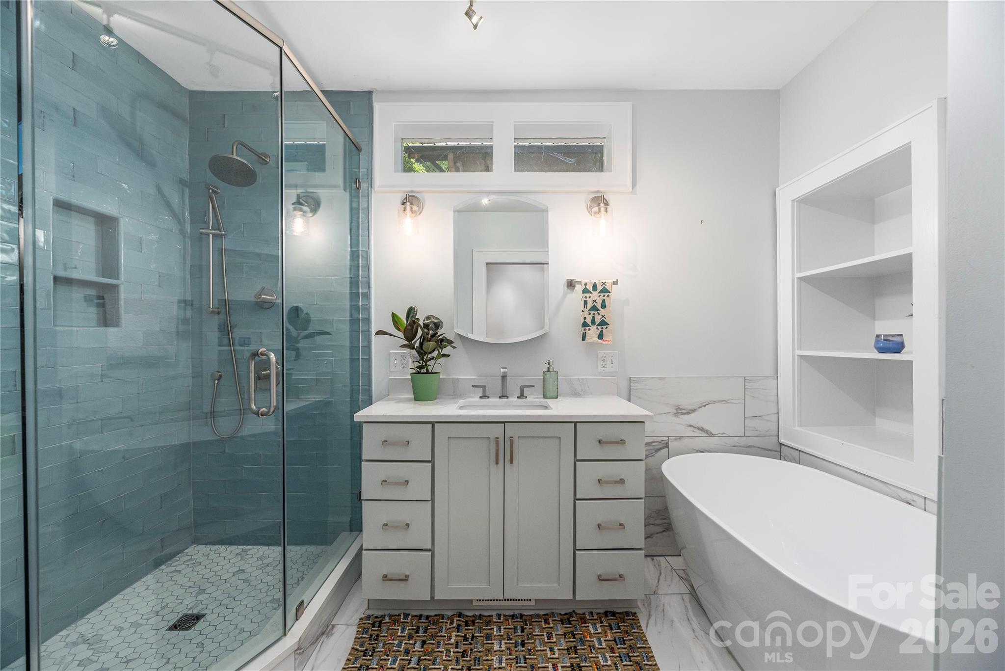 302 Hillside Street Property Photo 27