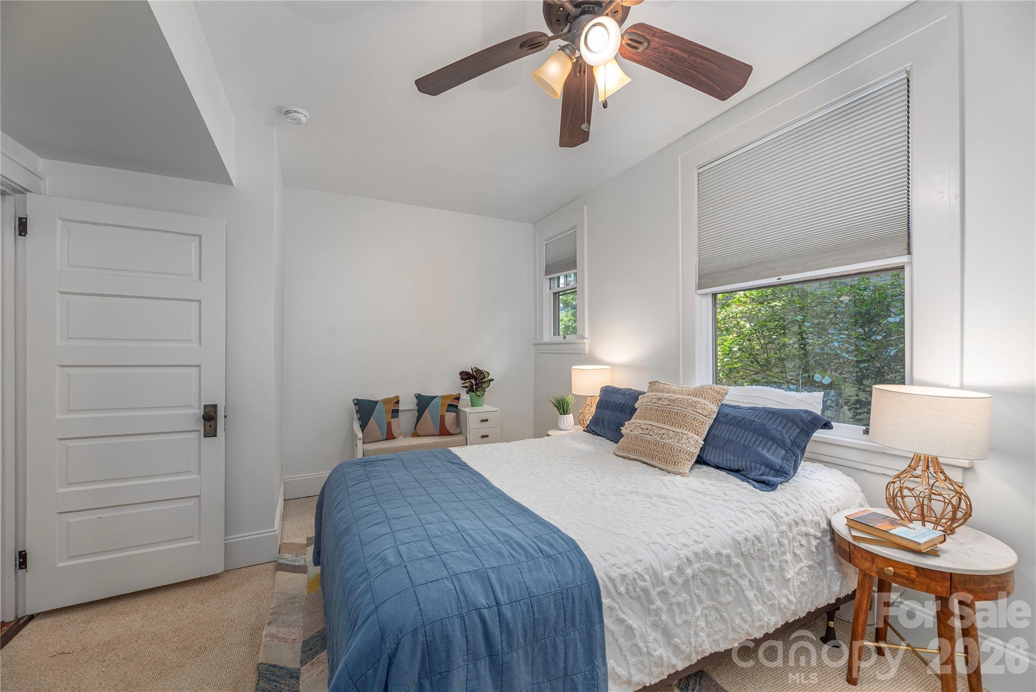 302 Hillside Street Property Photo 30