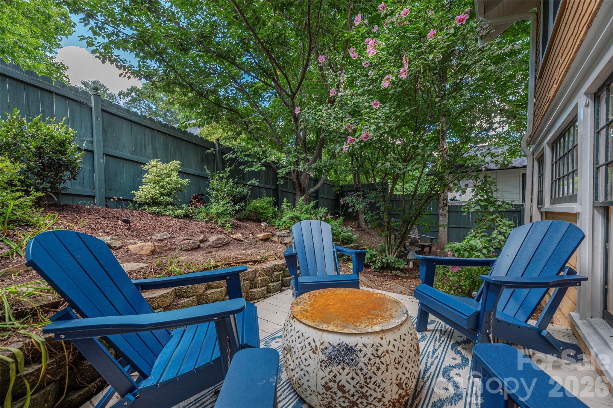 302 Hillside Street Property Photo 34