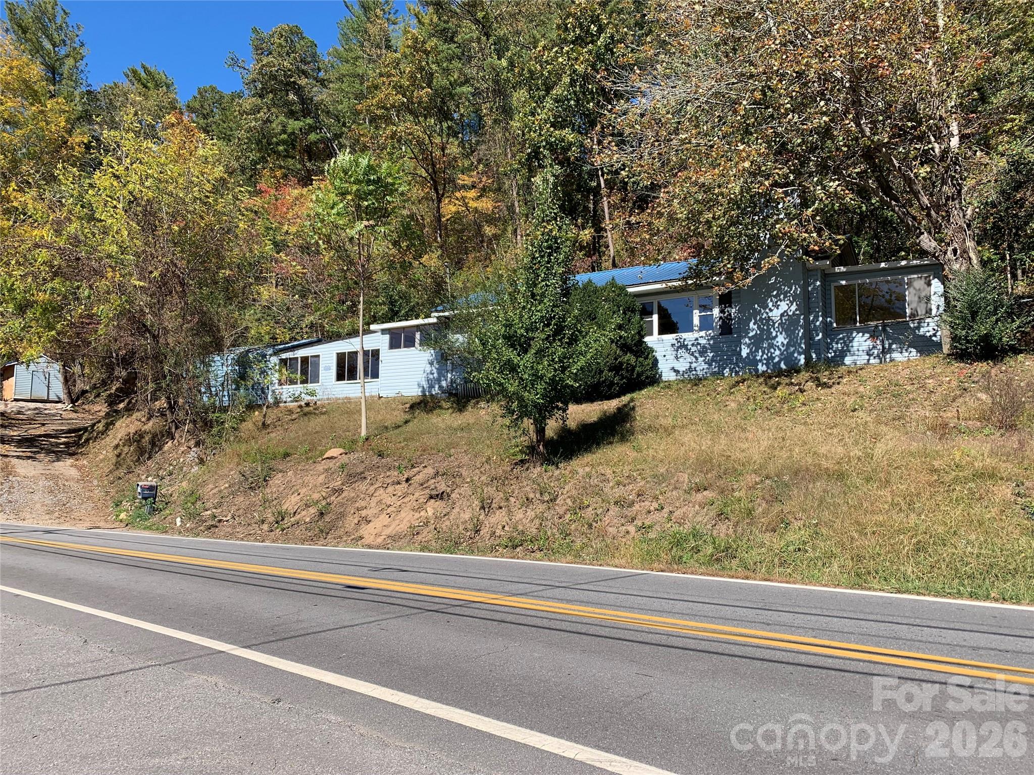 465 Bee Tree Road Property Photo 1